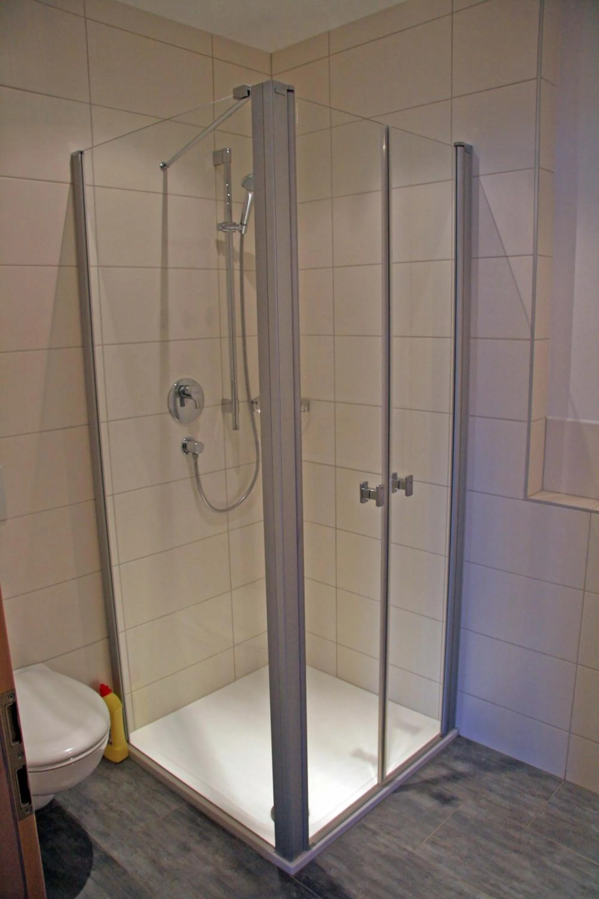 Shower in Seehotel und Appartements Schnöller