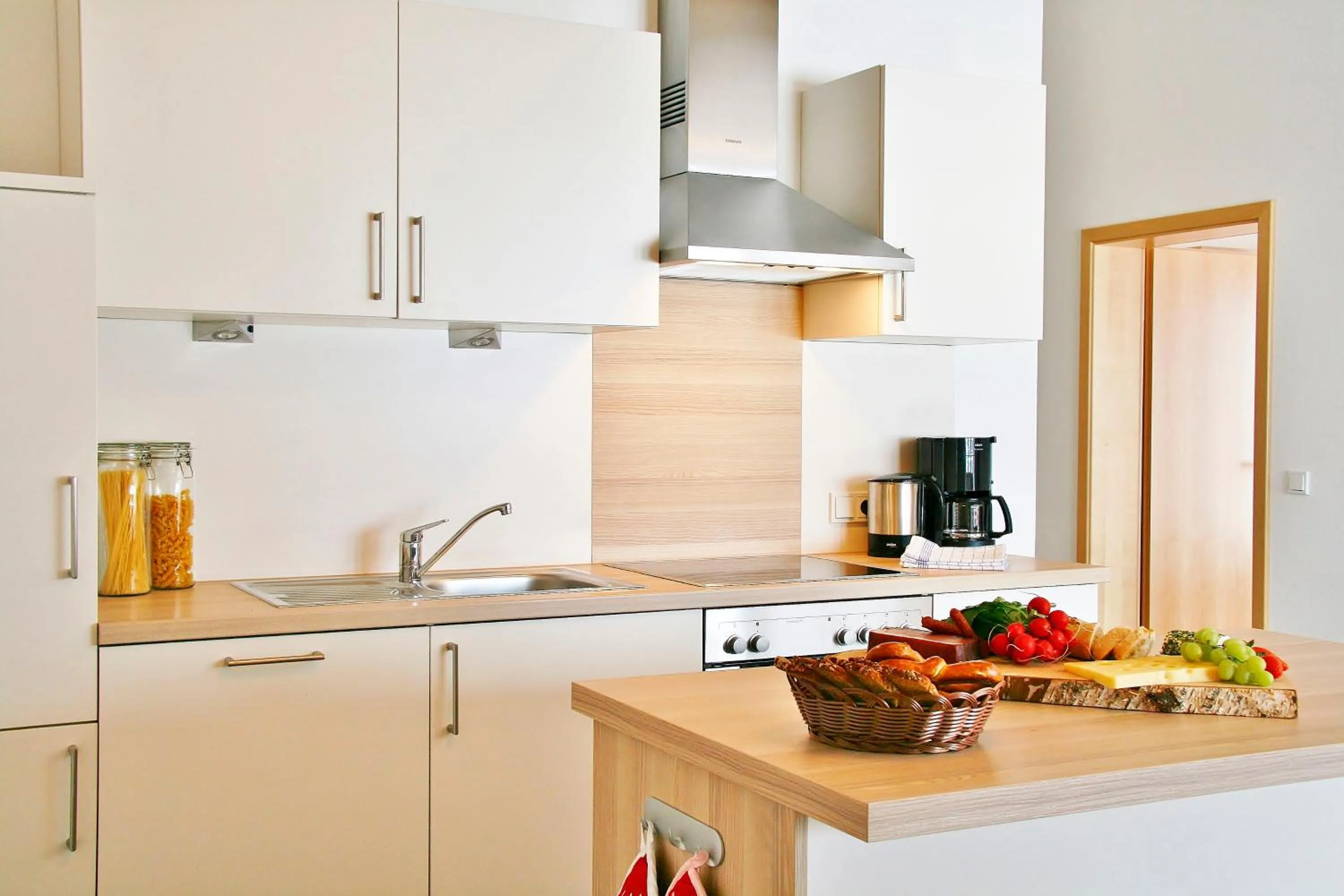 Kitchen or kitchenette in Seehotel und Appartements Schnöller