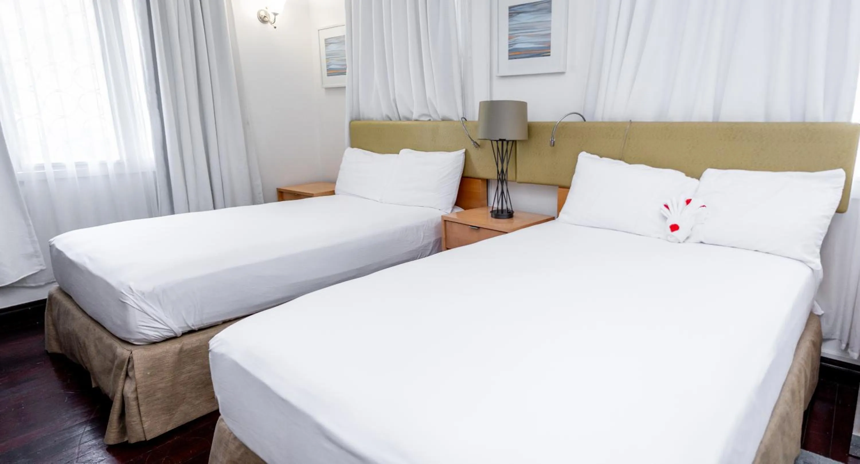 Bed in Ocean's Edge Lodge Restaurant & Bar