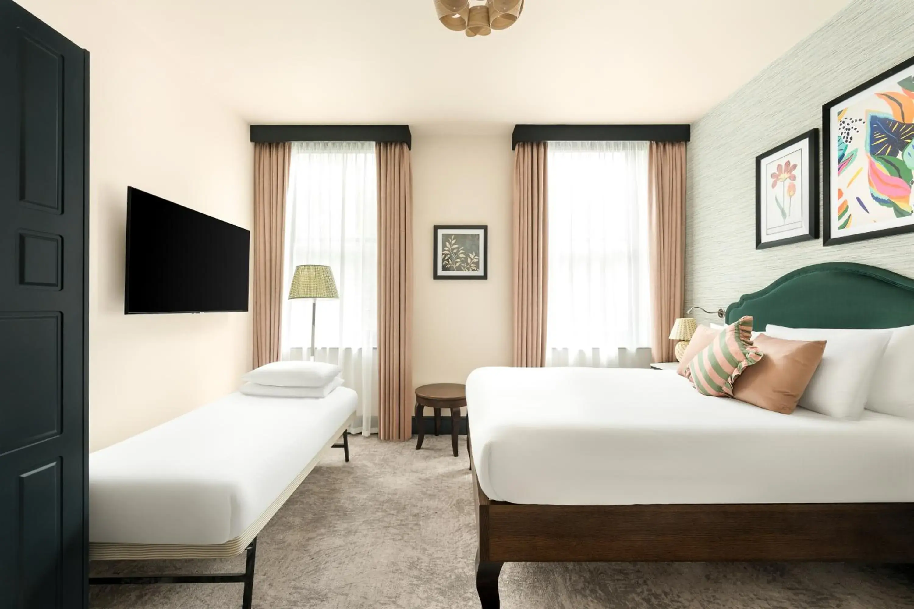 Bed in Hotel Indigo London - Kensington by IHG Bed in Hotel Indigo London - Kensington by IHG