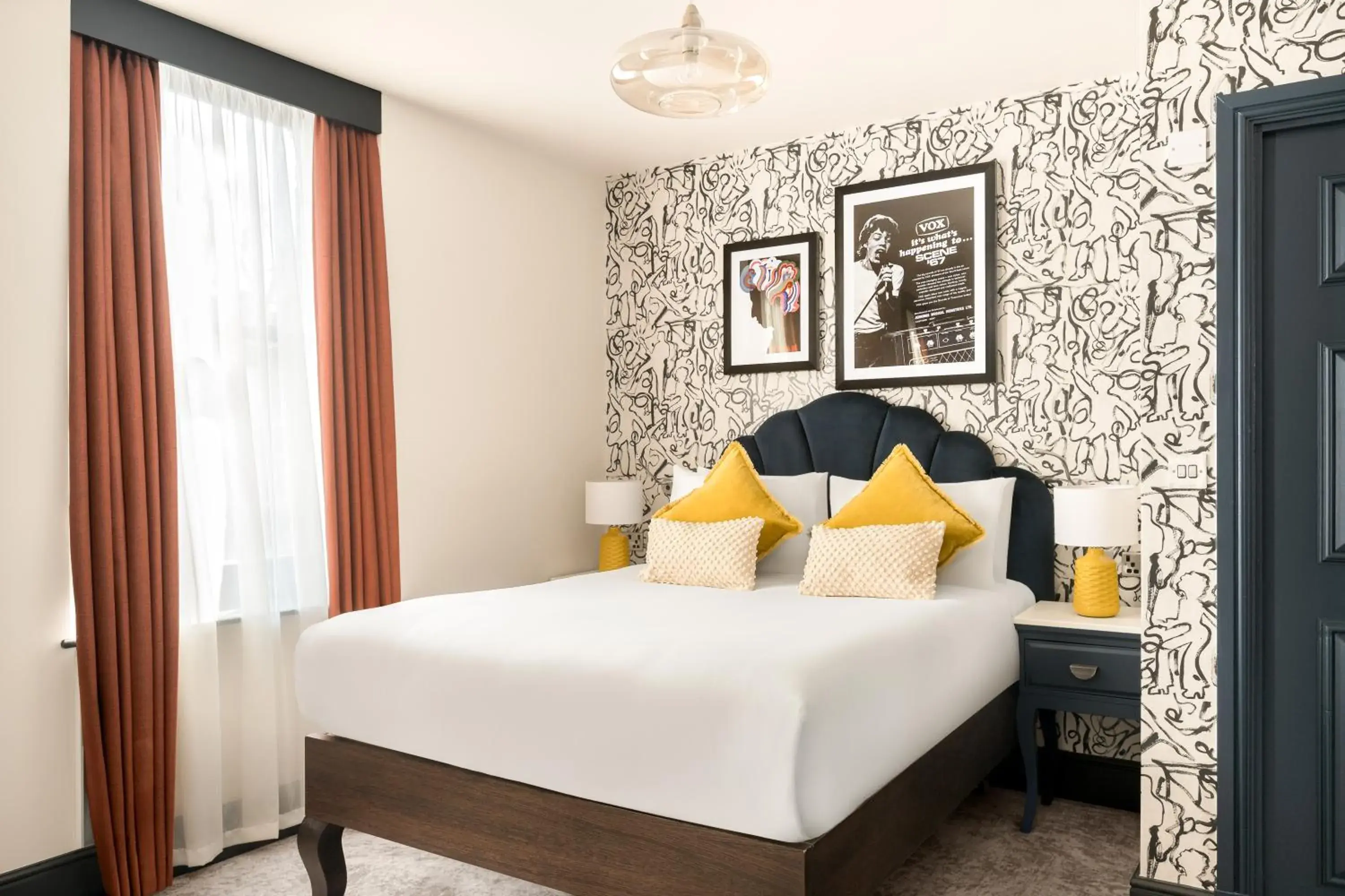 Bed in Hotel Indigo London - Kensington by IHG Bed in Hotel Indigo London - Kensington by IHG