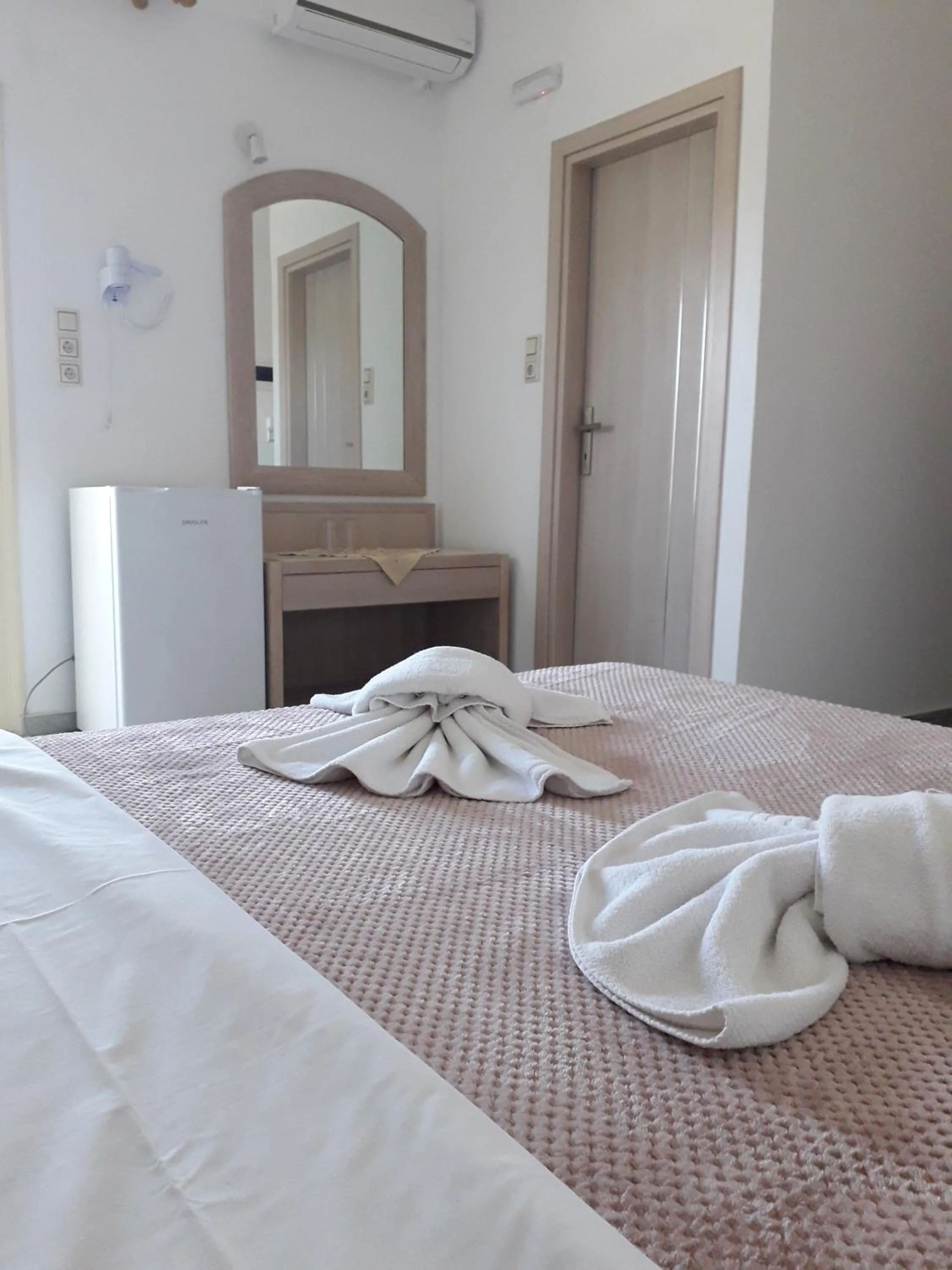 Bed in Knossos Hotel