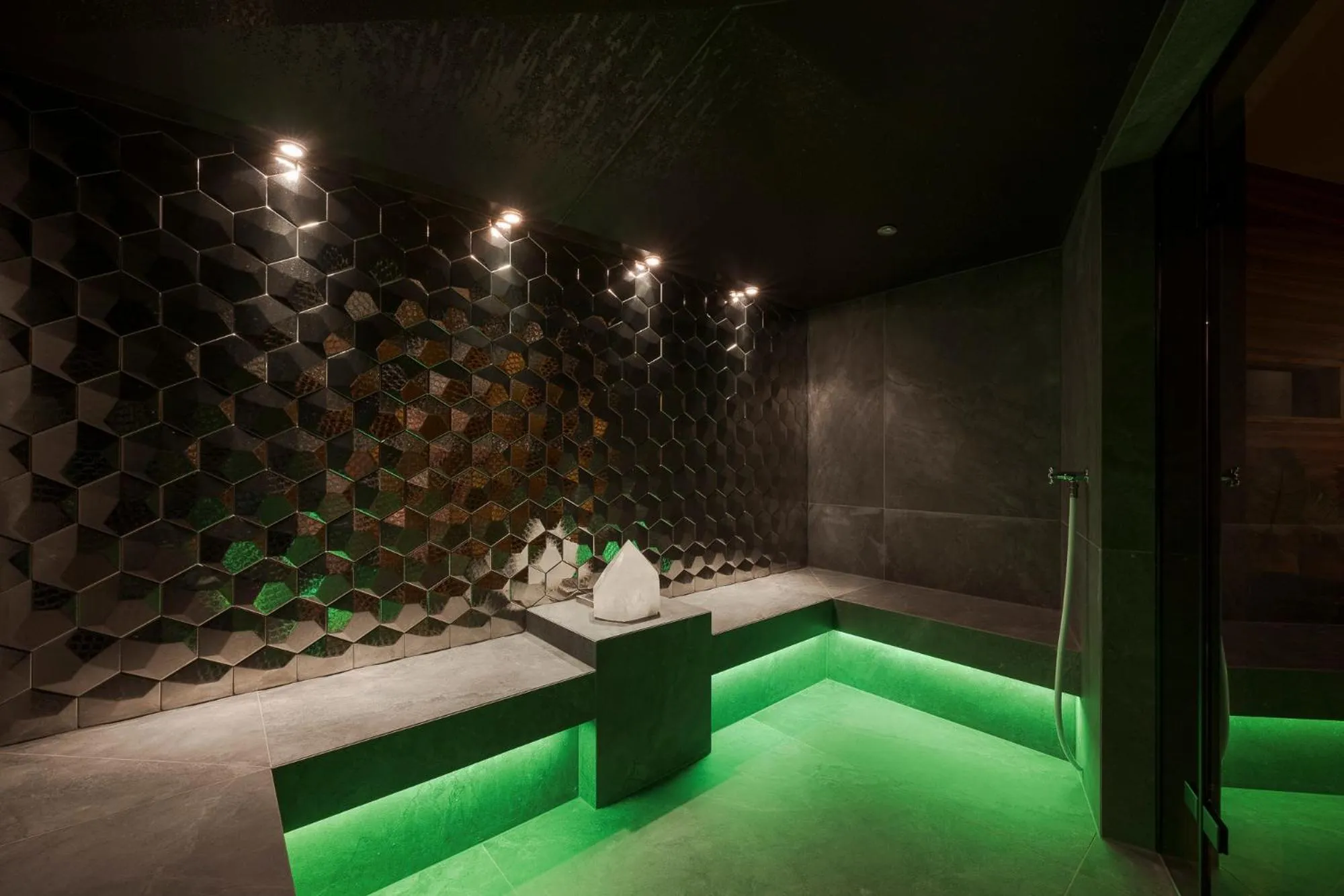 Spa and wellness centre/facilities in Hotel Dorner B&B