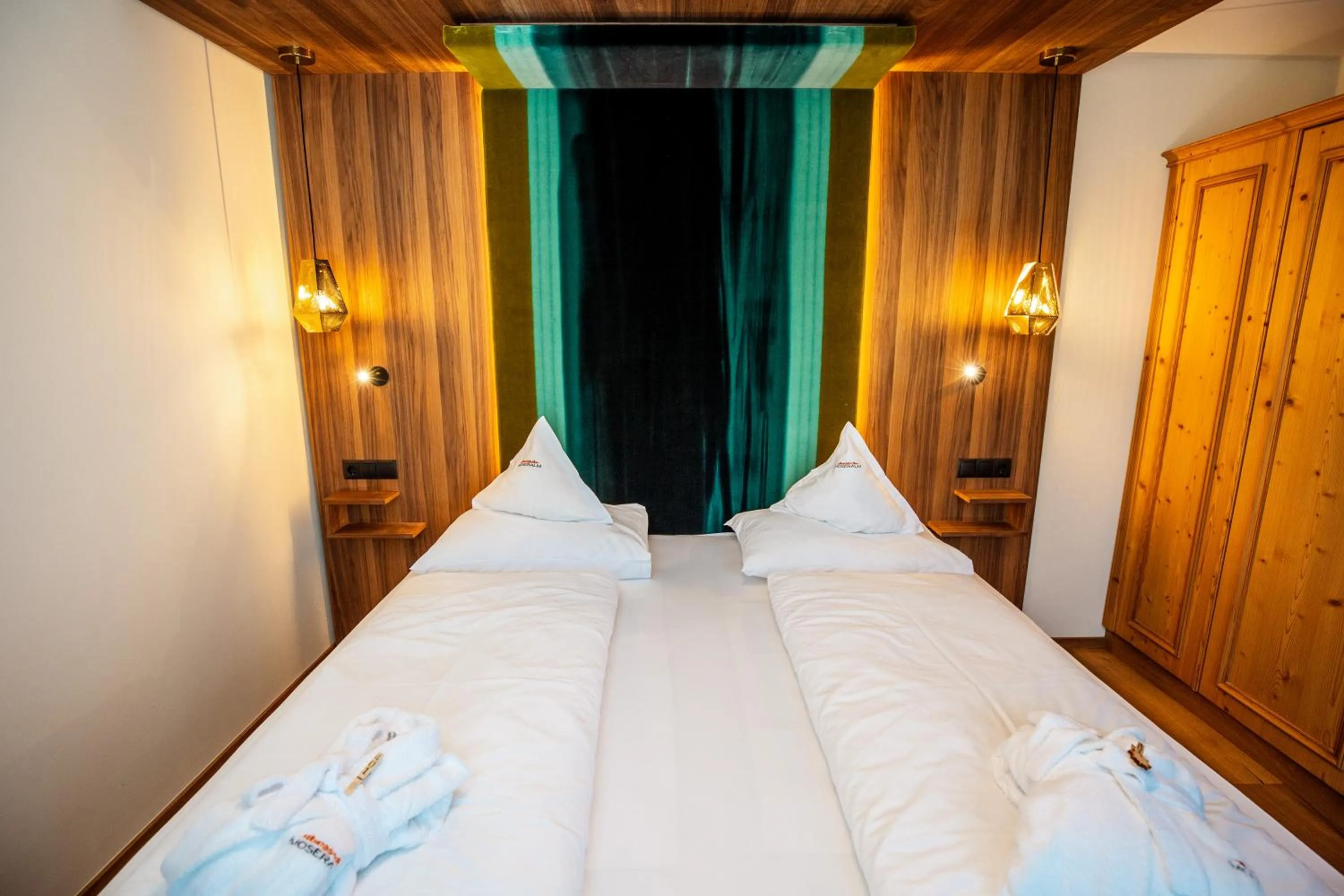 Bedroom, Bed in Moseralm Dolomiti Hideaway