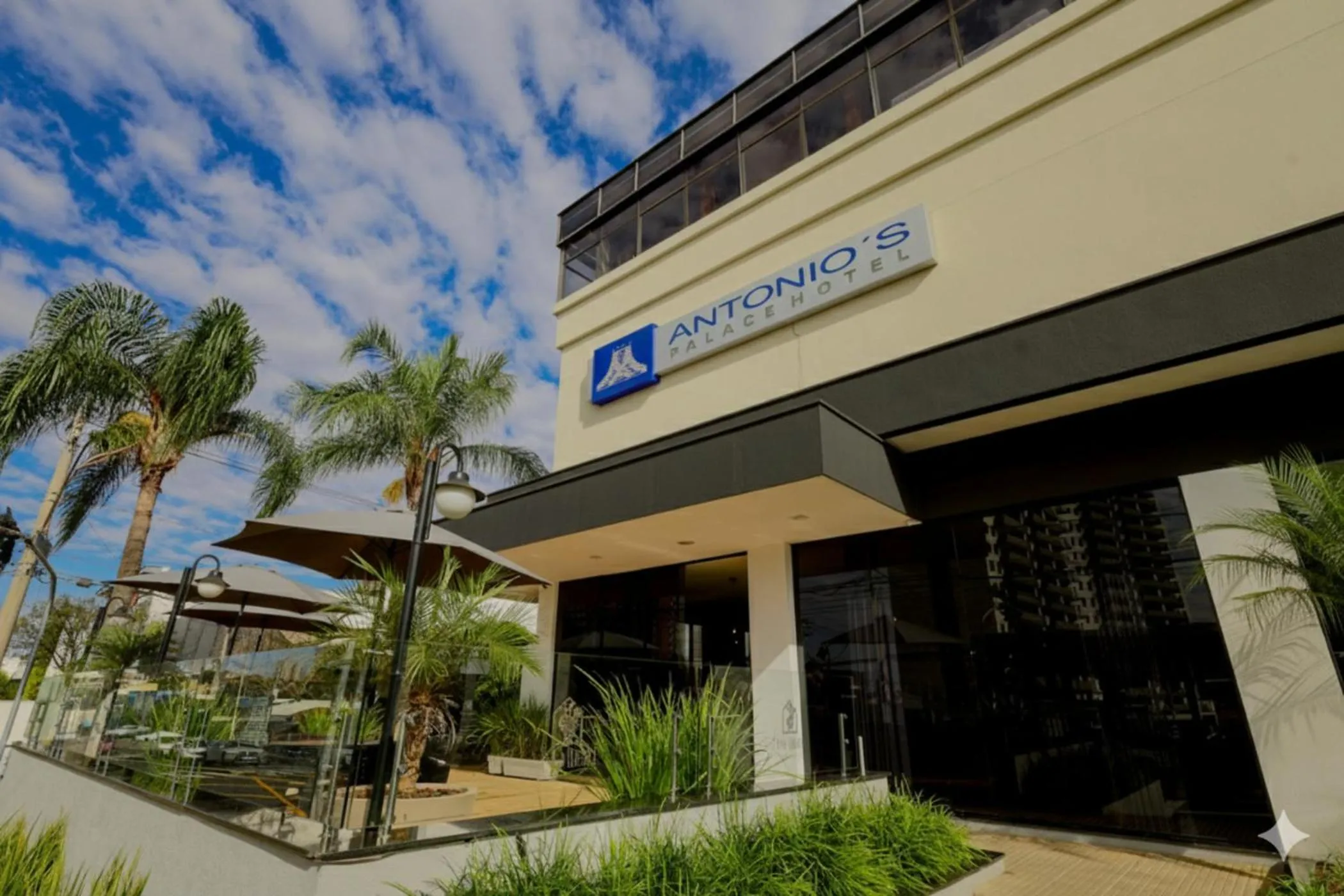 Property building in Antonio´s Palace Hotel