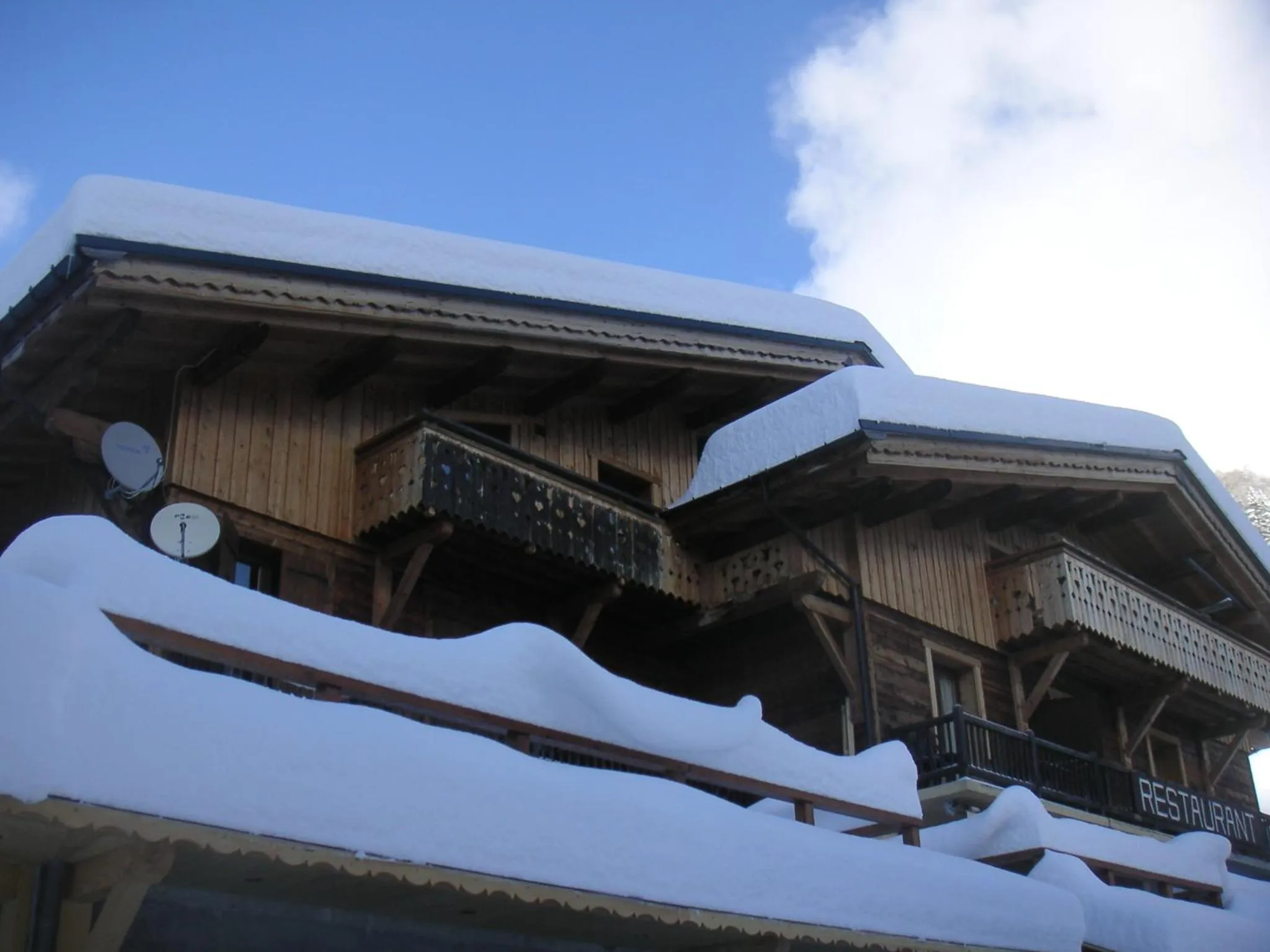 Property building in Apart'hotel & Spa "La Destière"