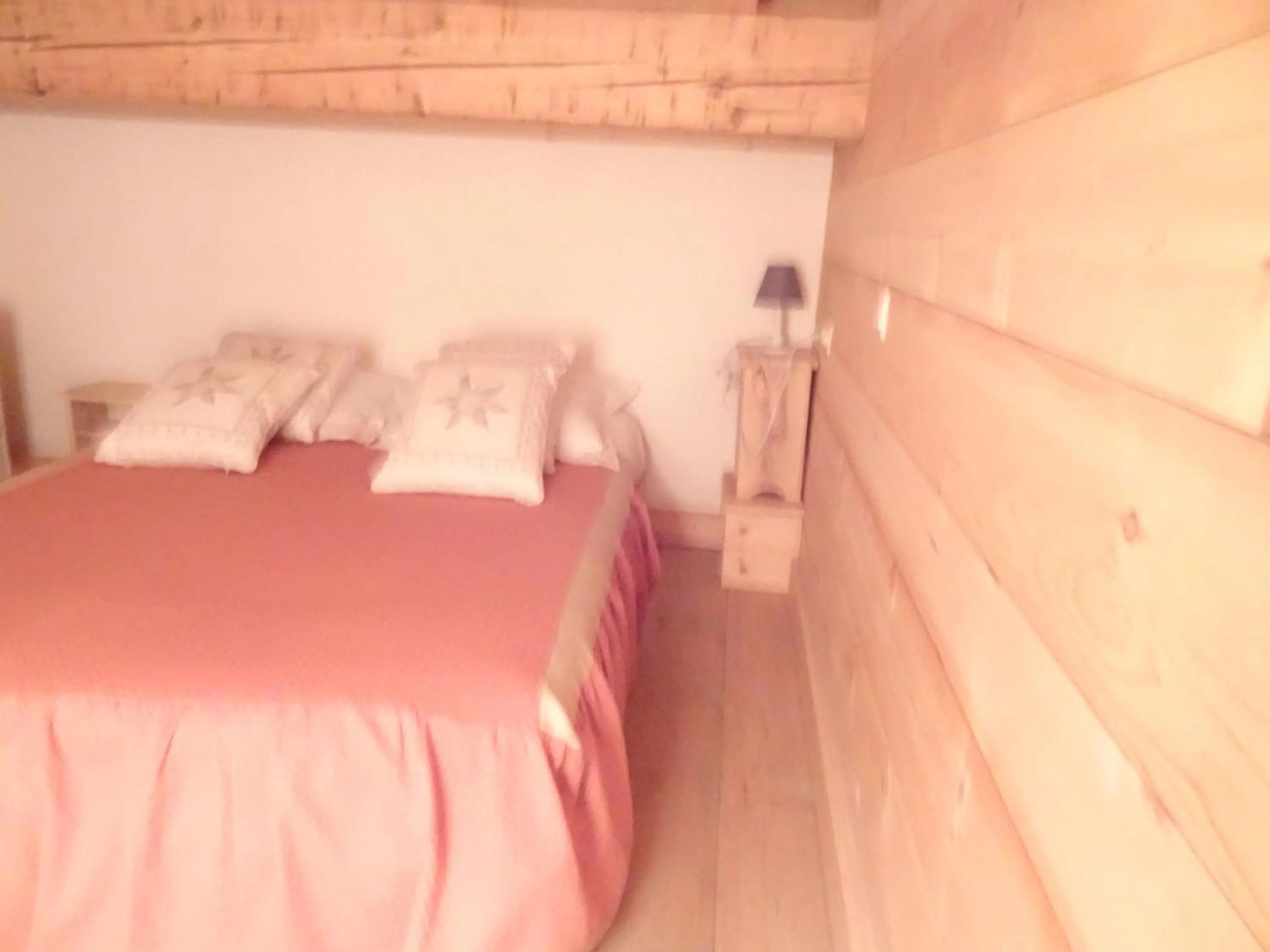 Bed in Apart'hotel & Spa "La Destière"