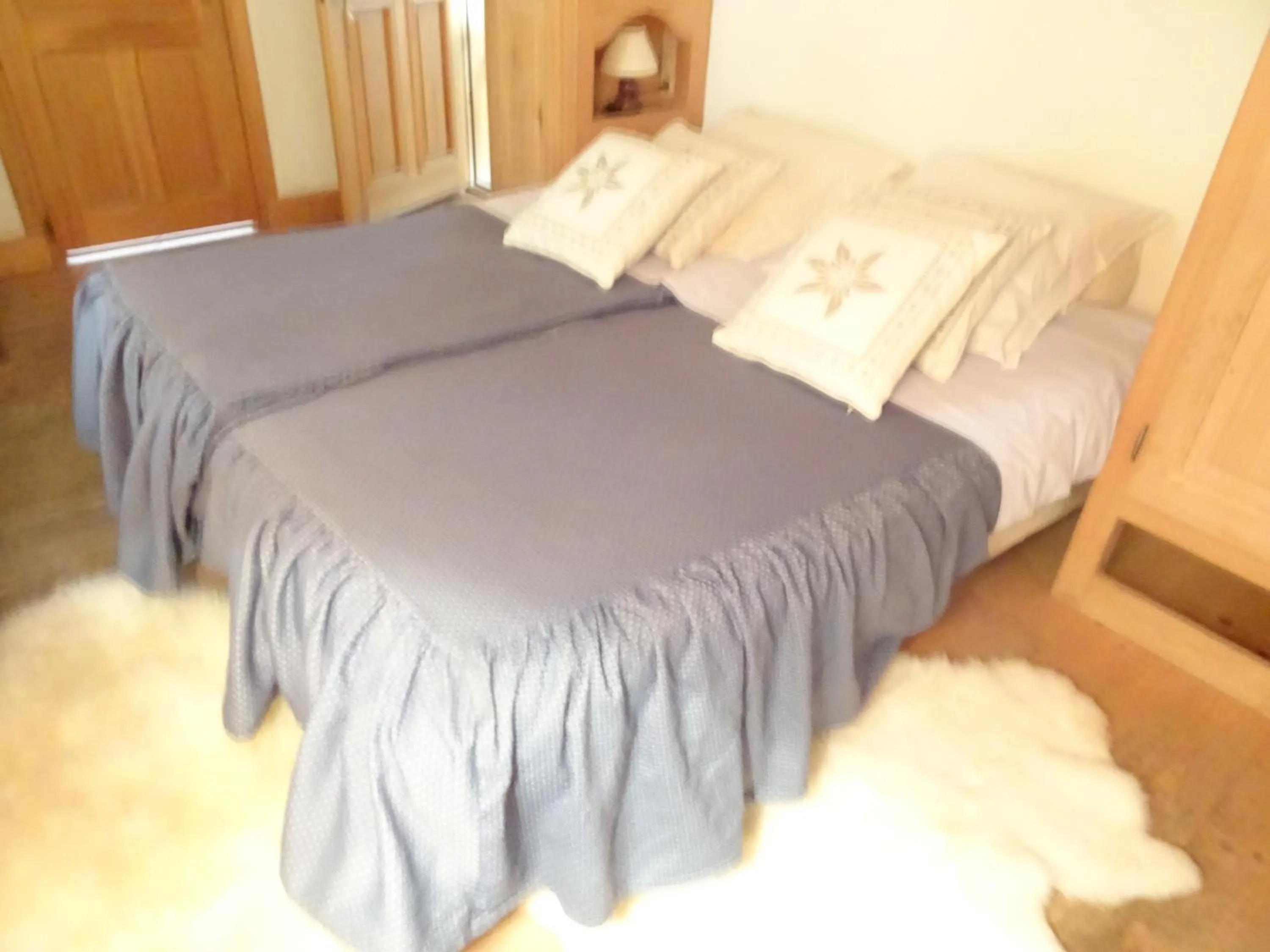 Bed in Apart'hotel & Spa "La Destière"