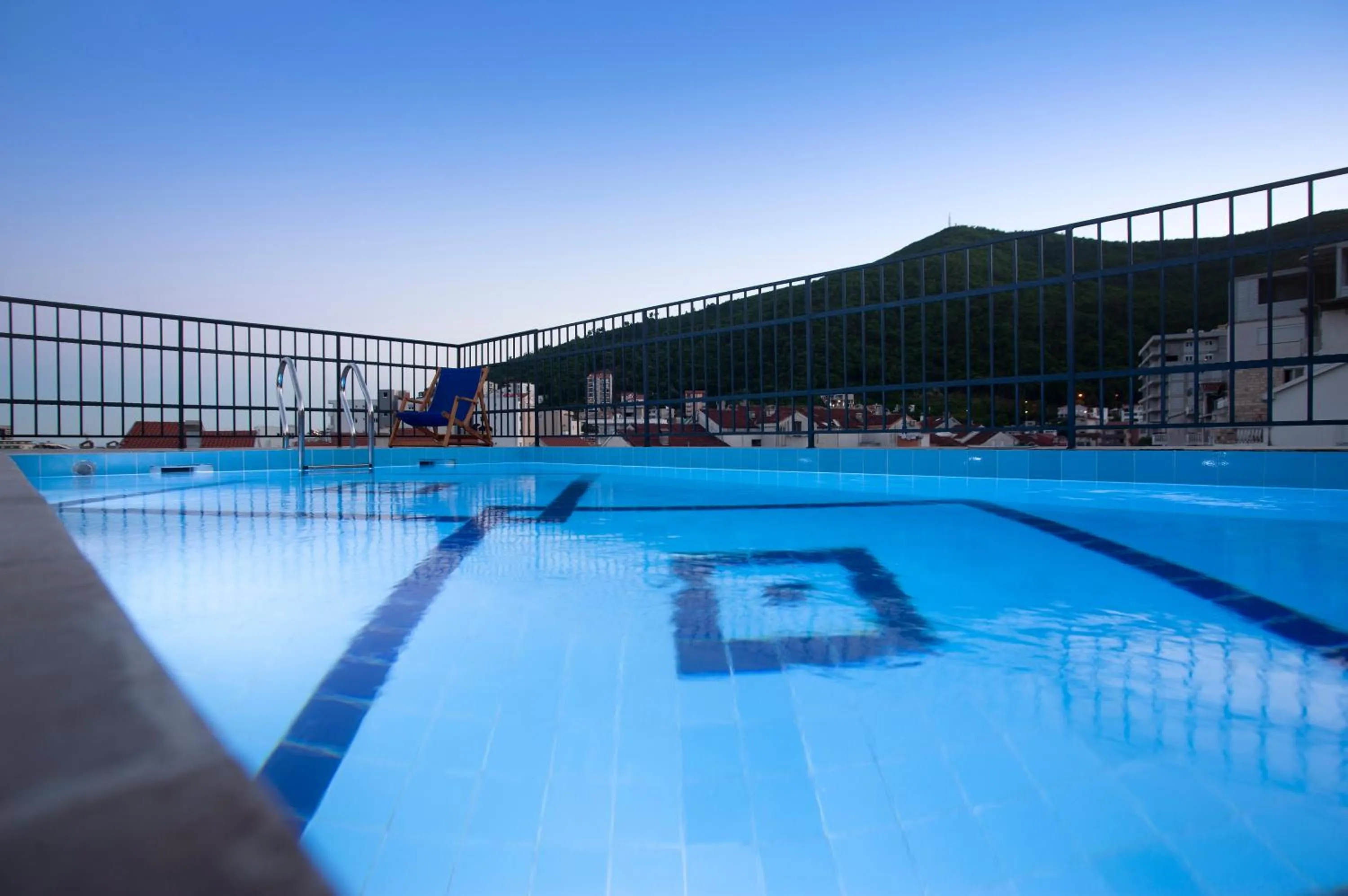 Hotel Twelve by Aycon