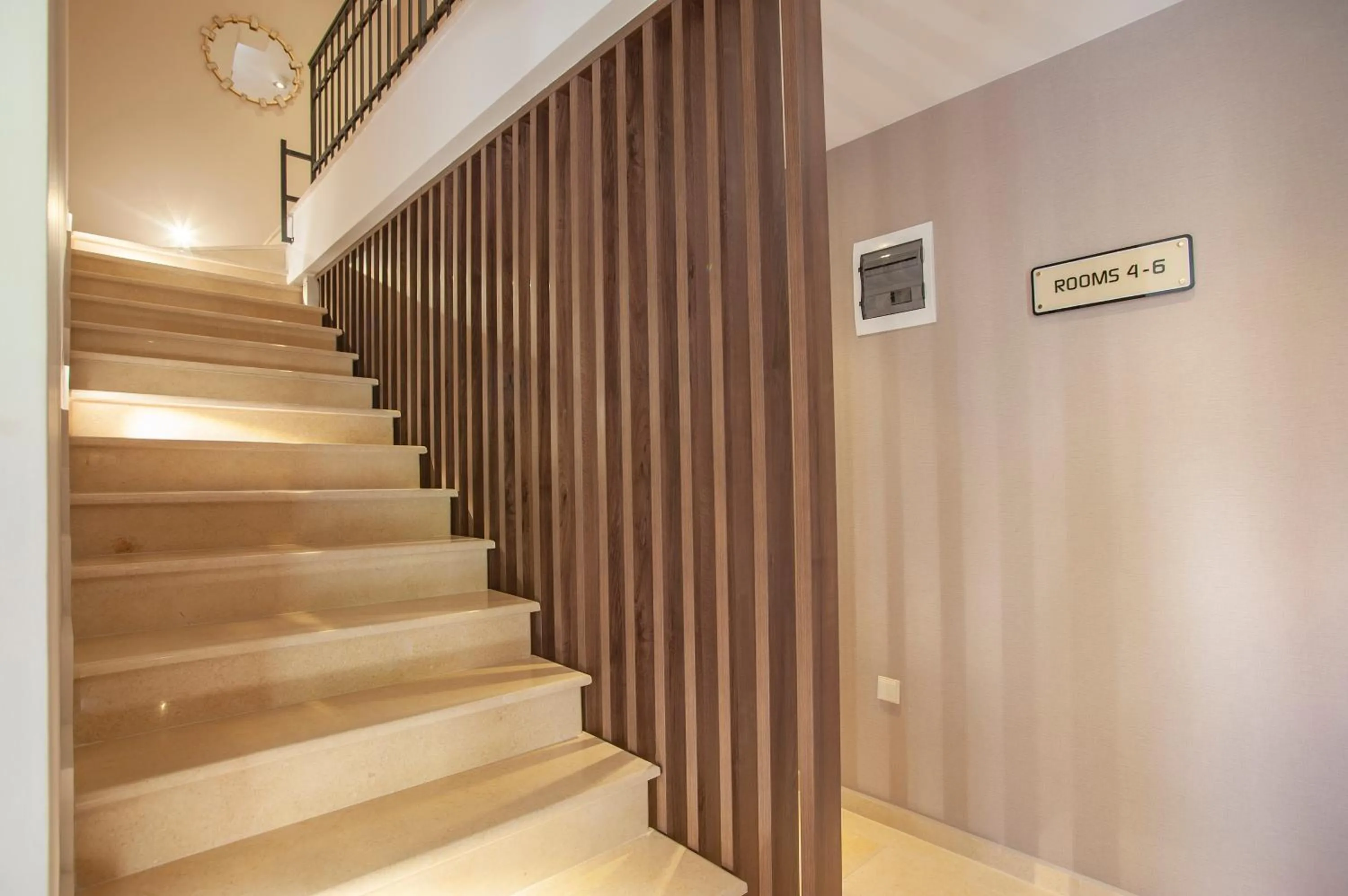 Hotel Twelve by Aycon