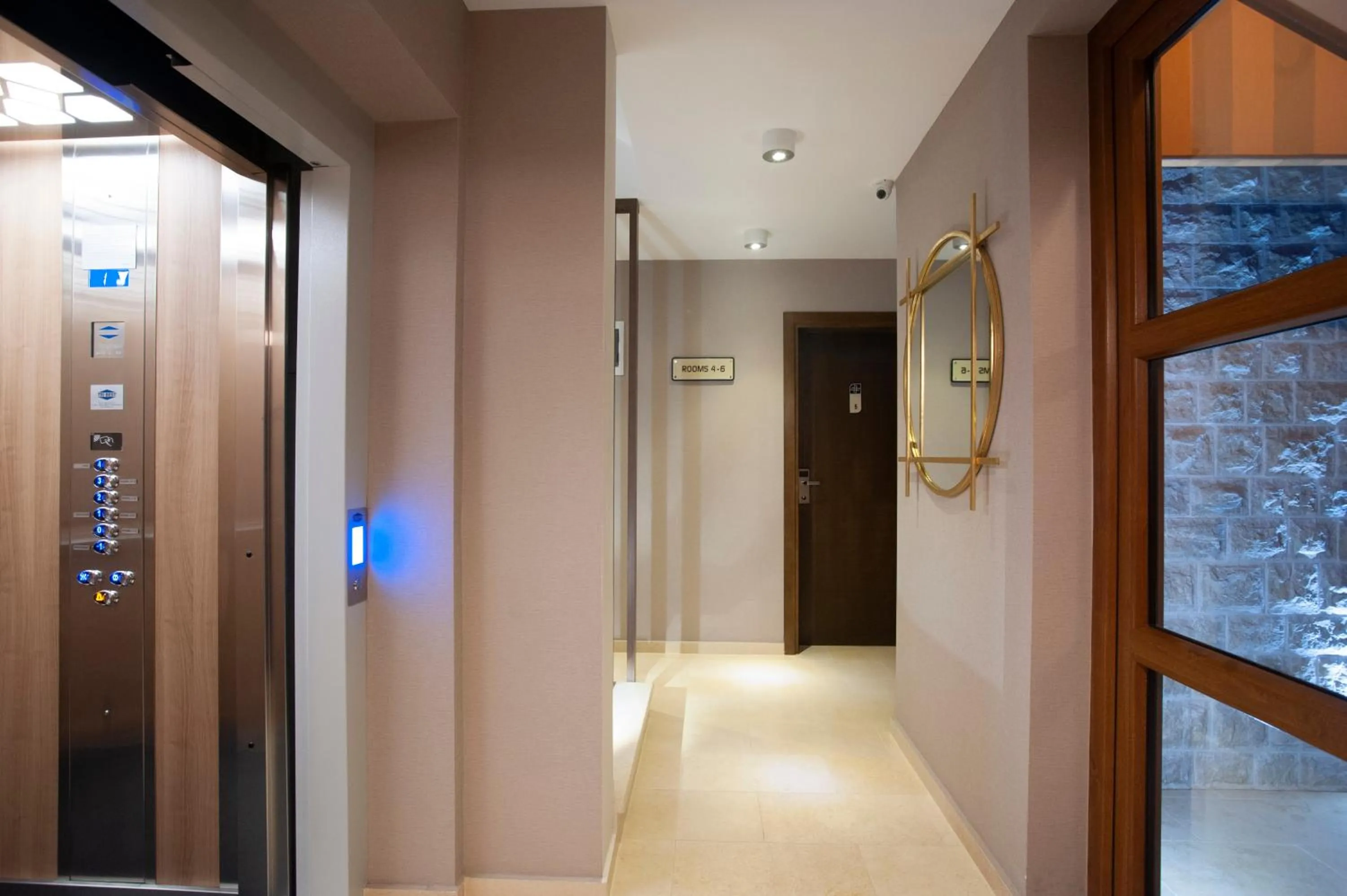 Hotel Twelve by Aycon