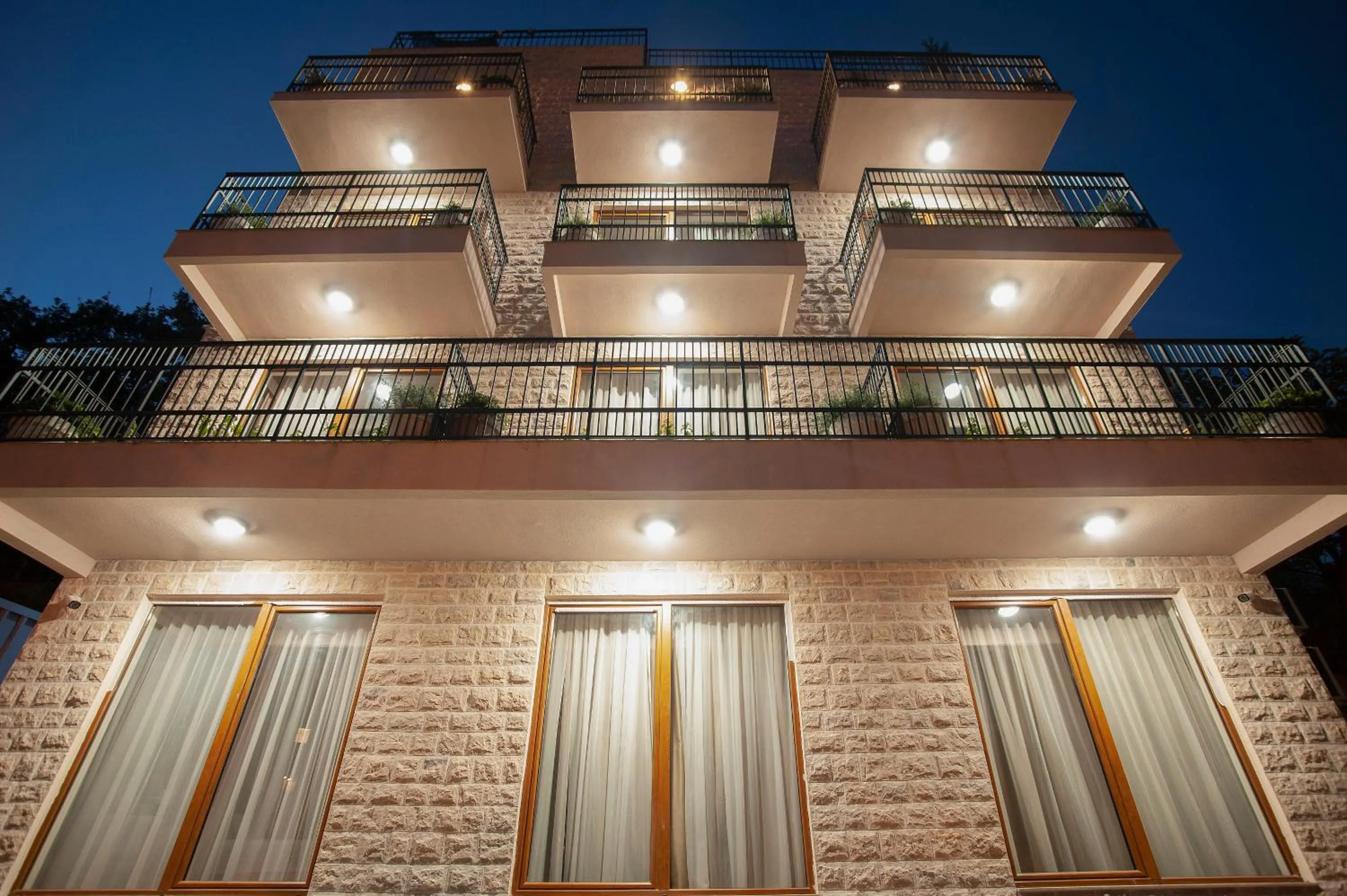 Hotel Twelve by Aycon