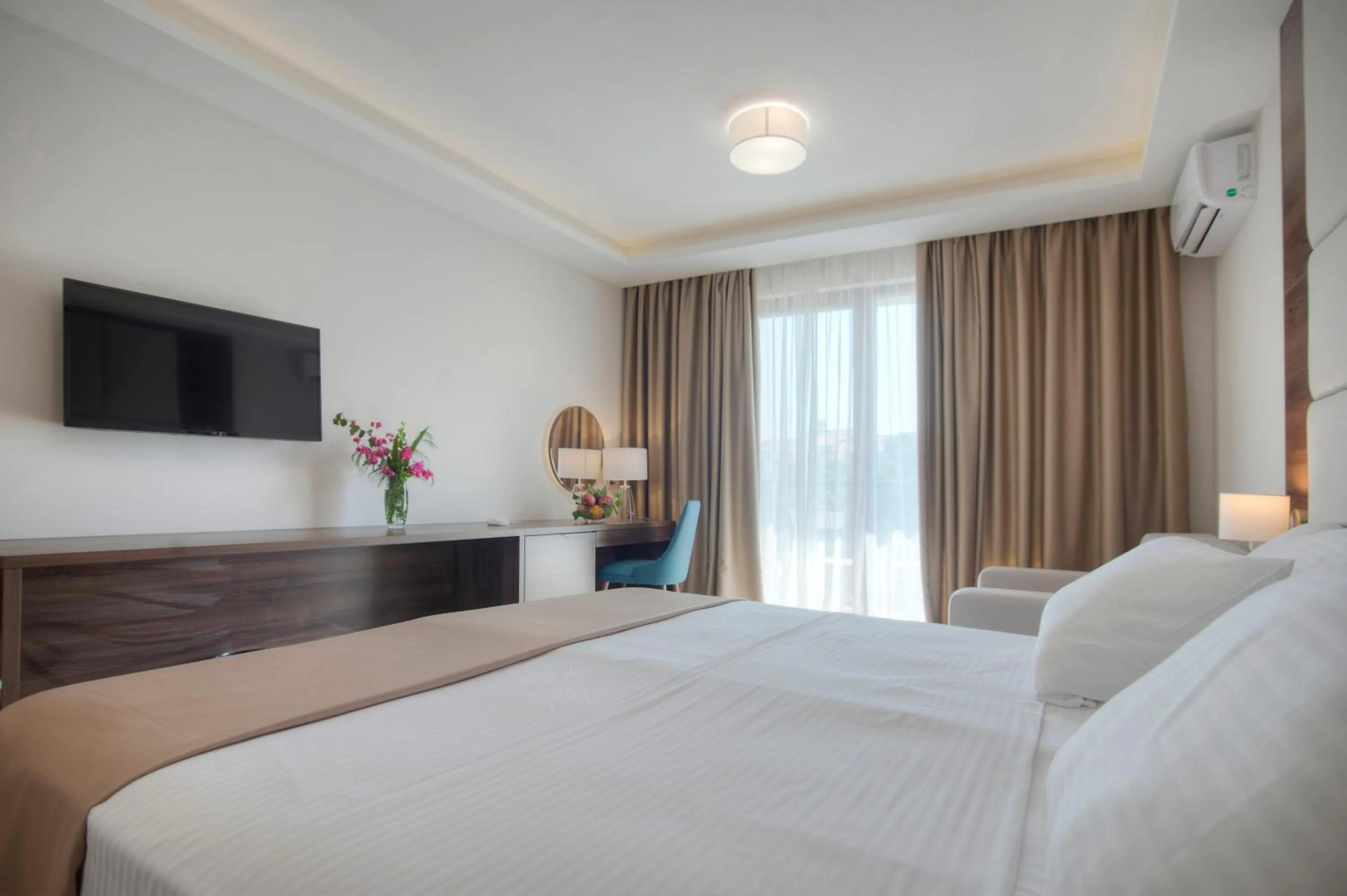 Bedroom, Bed in Hotel Twelve by Aycon