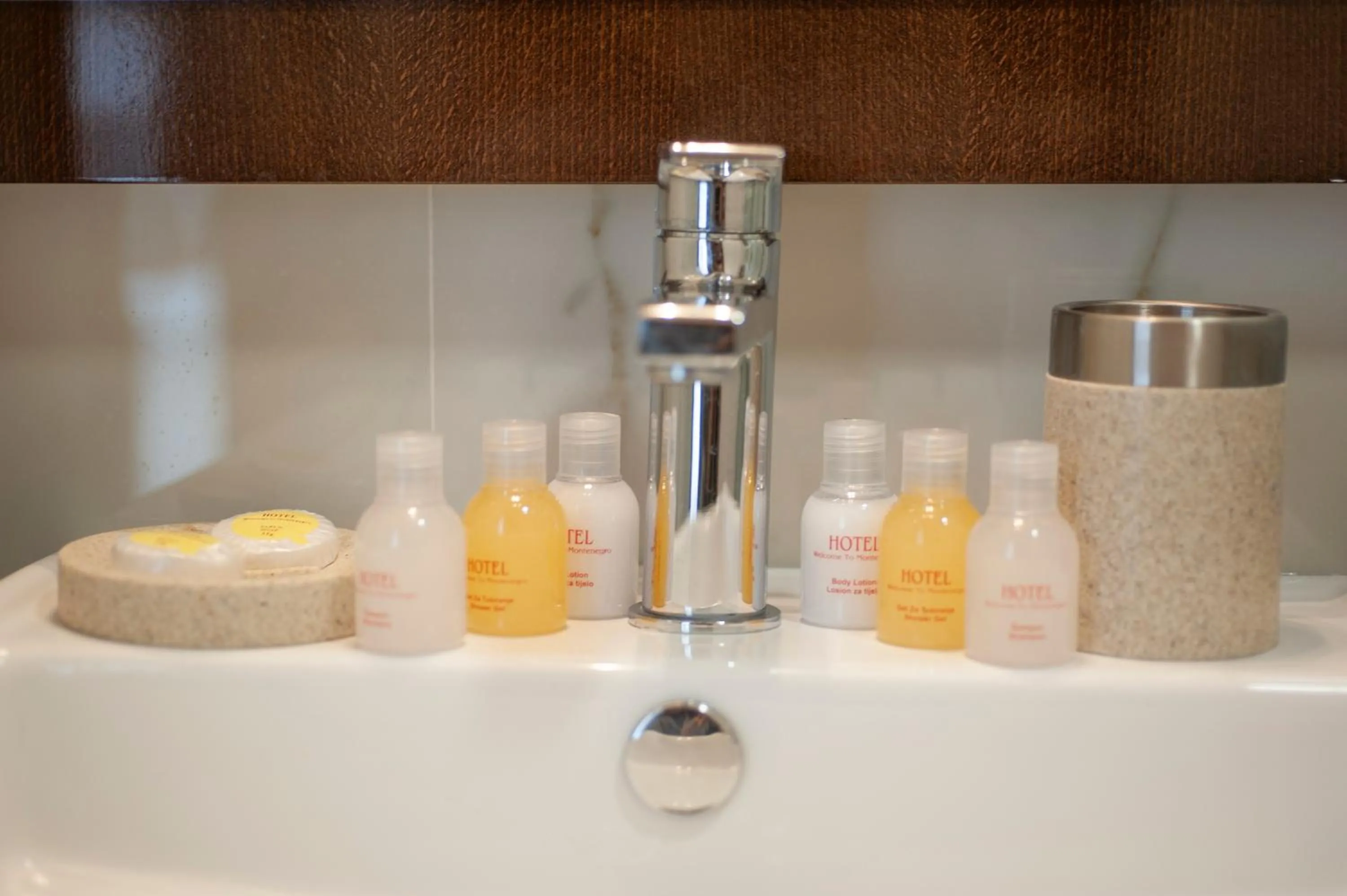 Hotel Twelve by Aycon