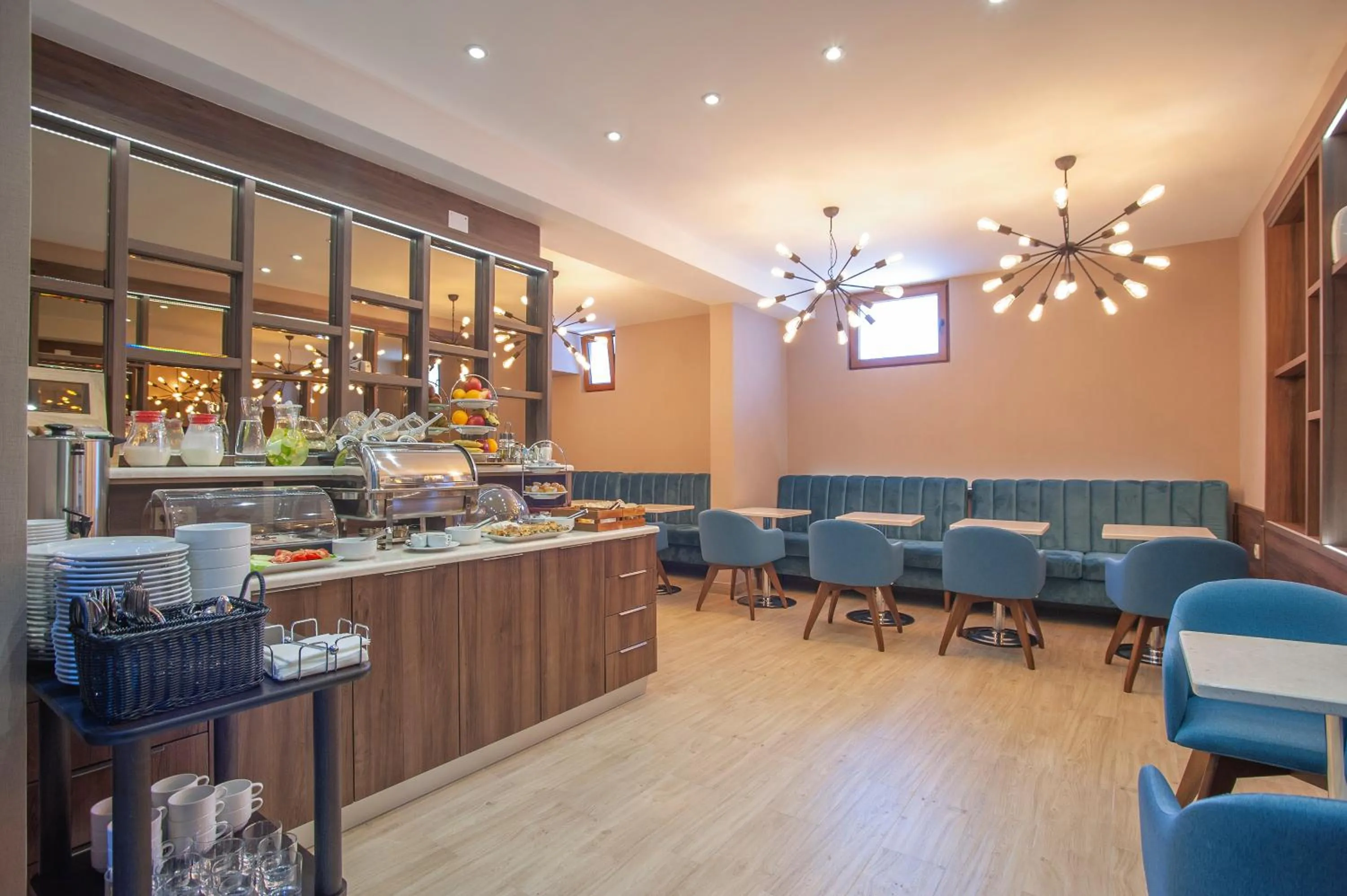 Hotel Twelve by Aycon