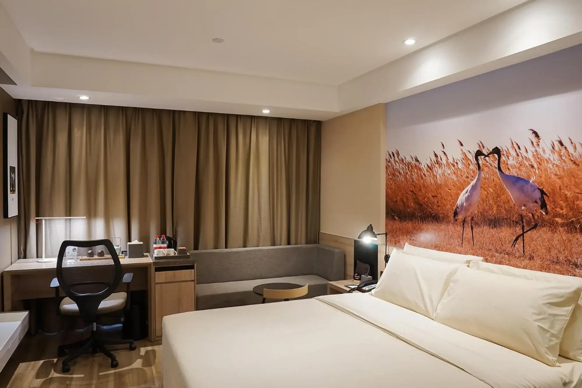 Bedroom, Bed in Atour Hotel Harbin Convention and Exhibition Center Bedroom, Bed in Atour Hotel Harbin Convention and Exhibition Center