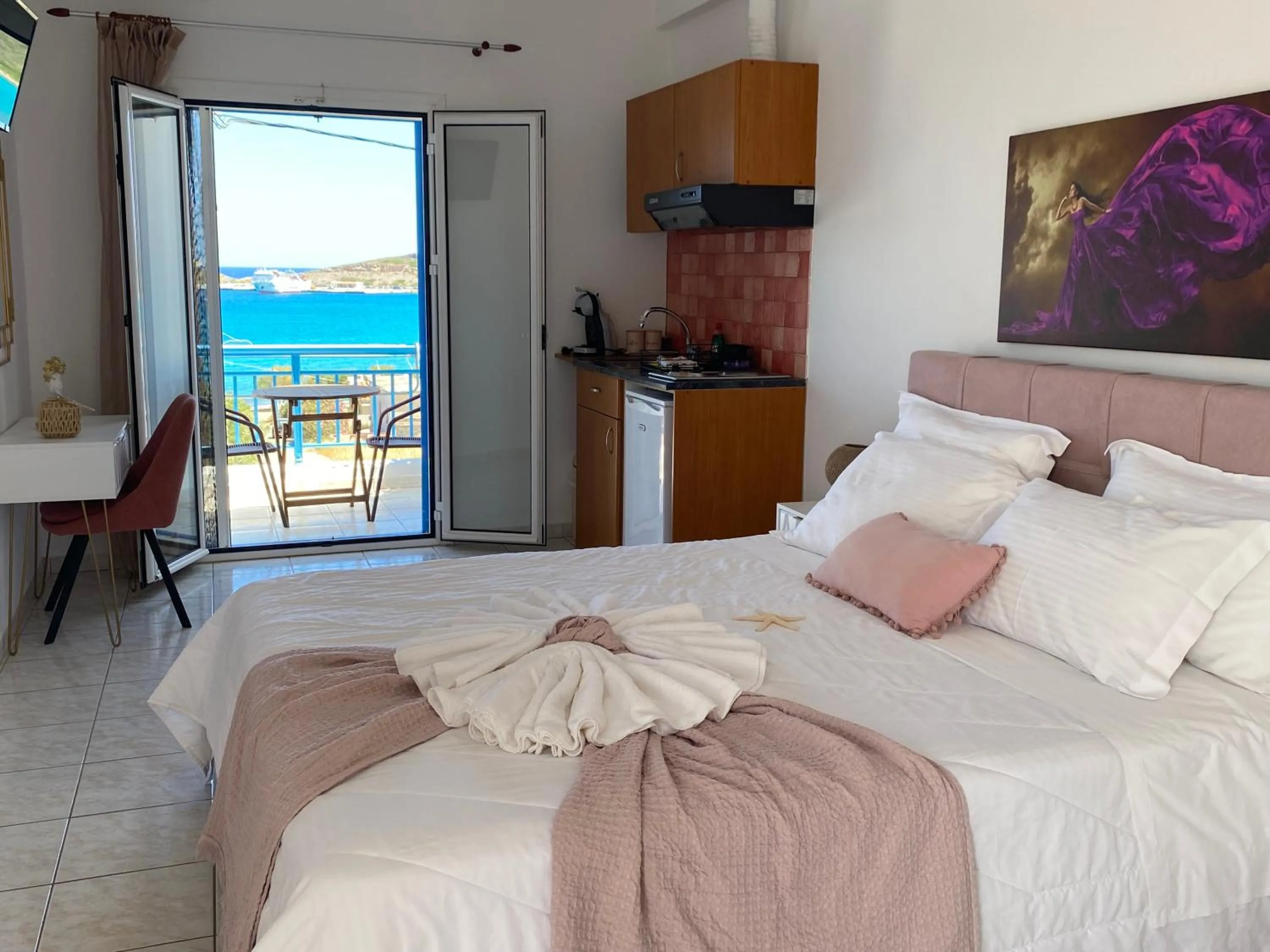 Bed in Athena Kythera