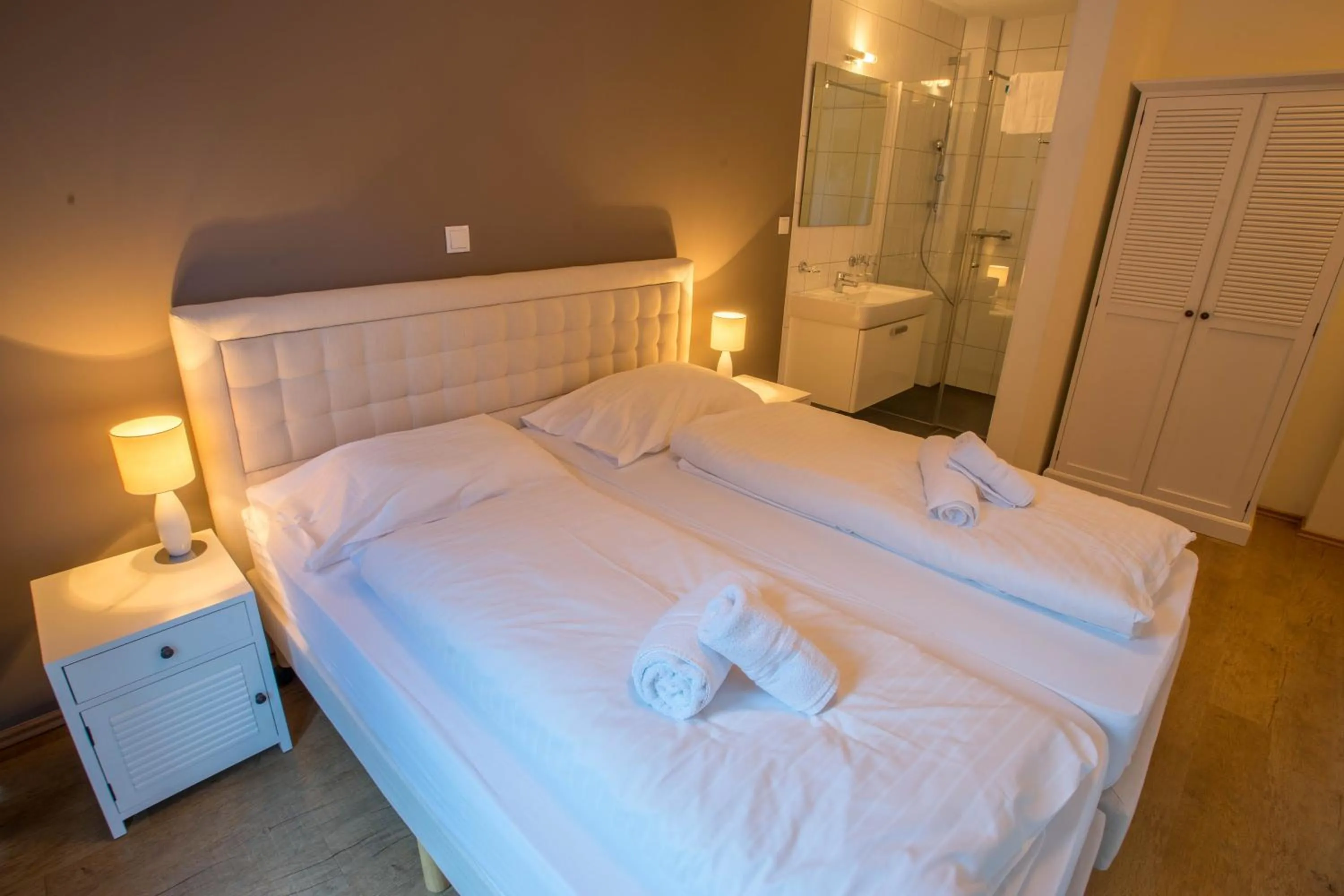 Bed in Appart Gastauer