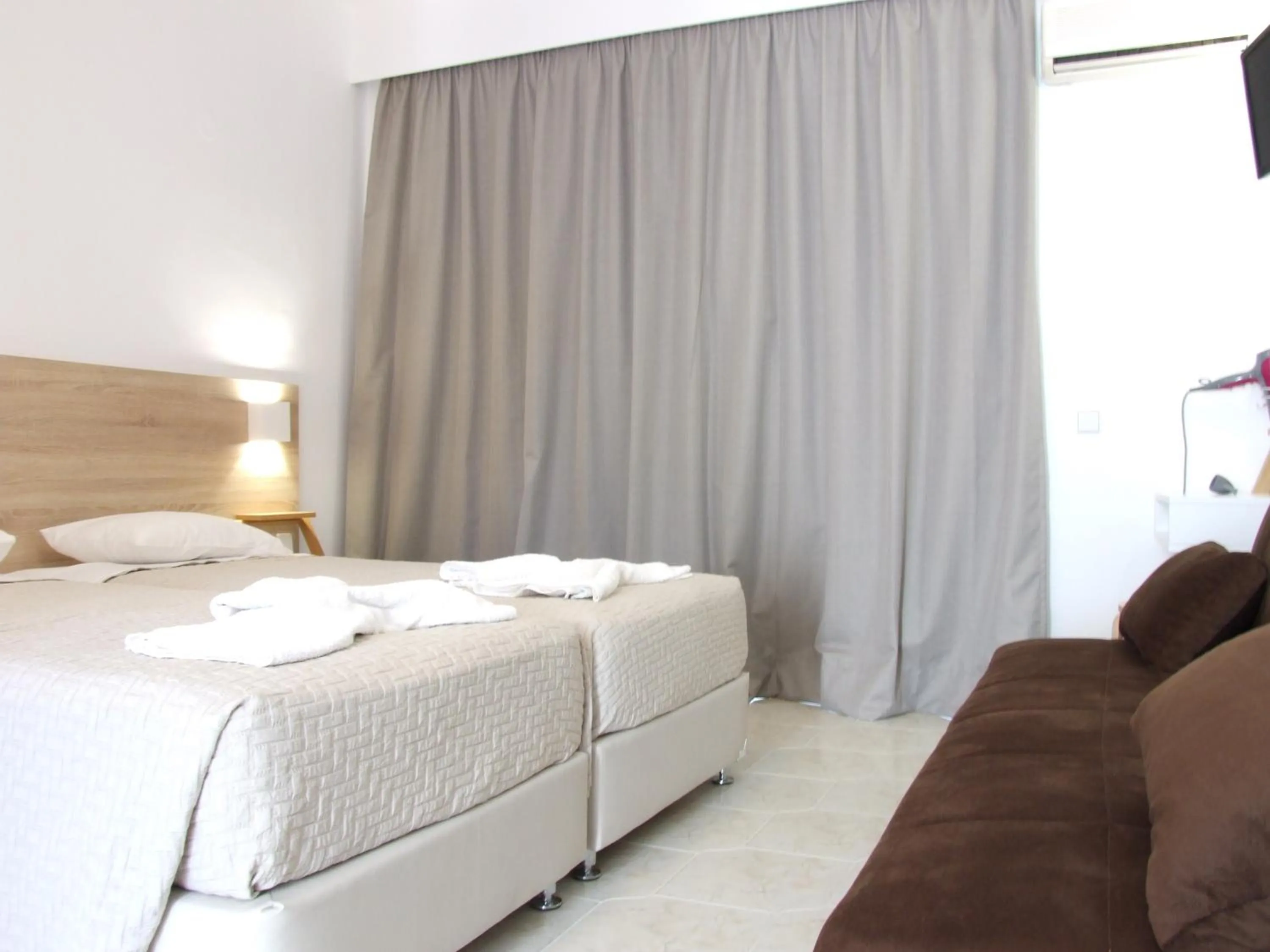 Bed in Sokrates Studios