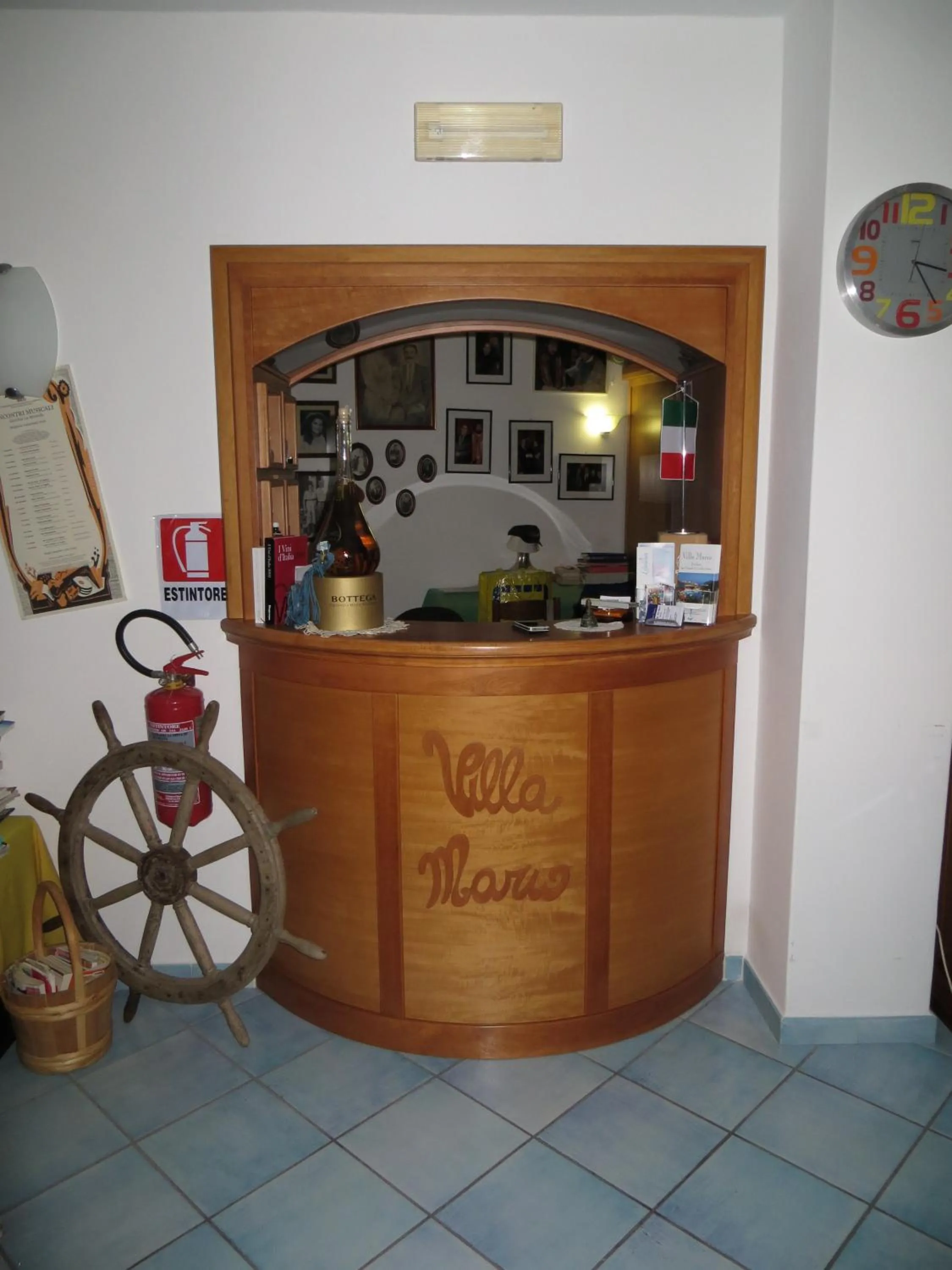 Lobby or reception in Albergo Villa Mario