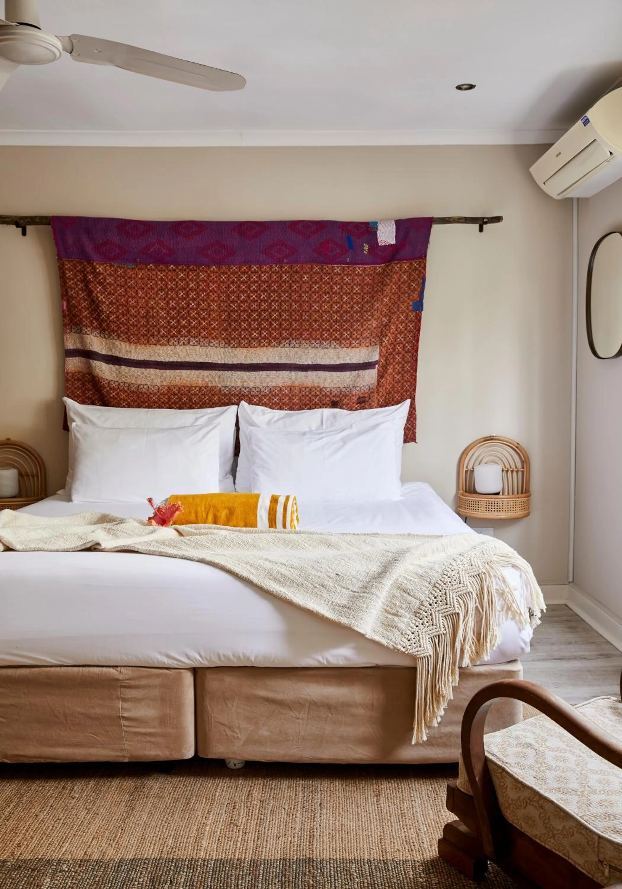 Bedroom, Bed in THE BIG - Luxury Backpackers