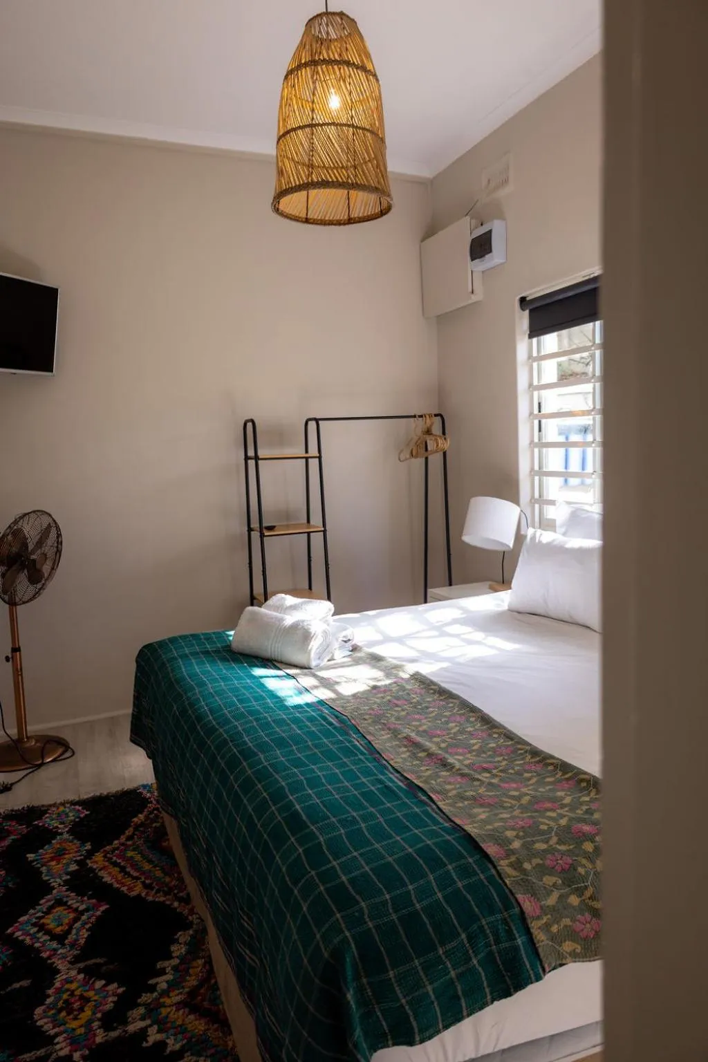 Photo of the whole room, Bed in THE BIG - Luxury Backpackers