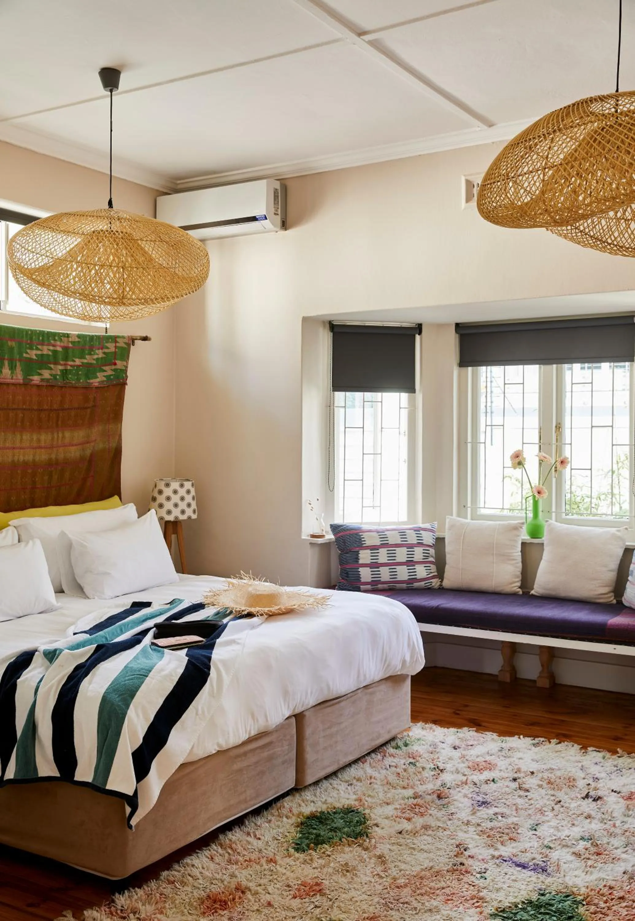 Bedroom, Bed in THE BIG - Luxury Backpackers