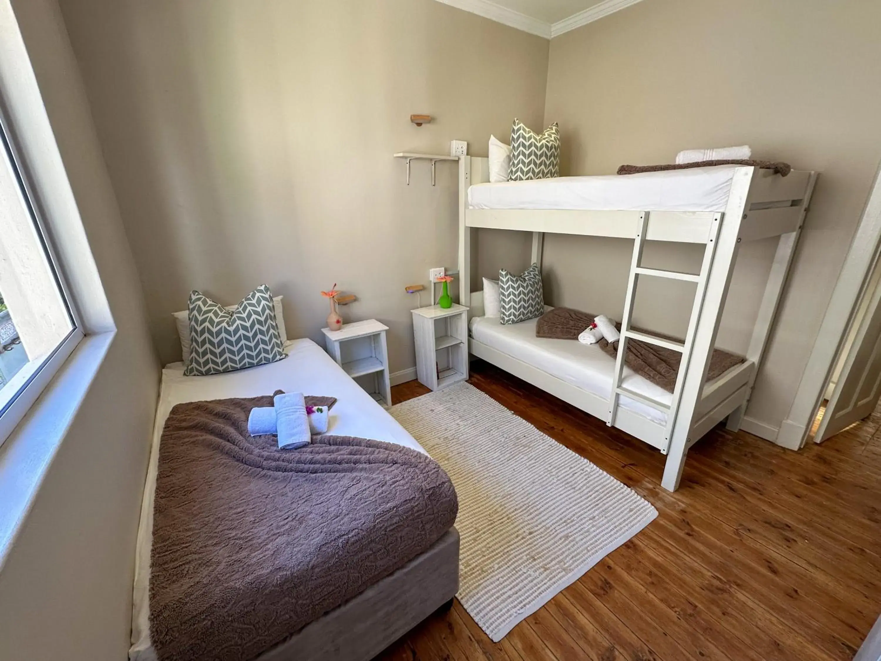 Bedroom, Bed in THE BIG - Luxury Backpackers Bedroom, Bed in THE BIG - Luxury Backpackers