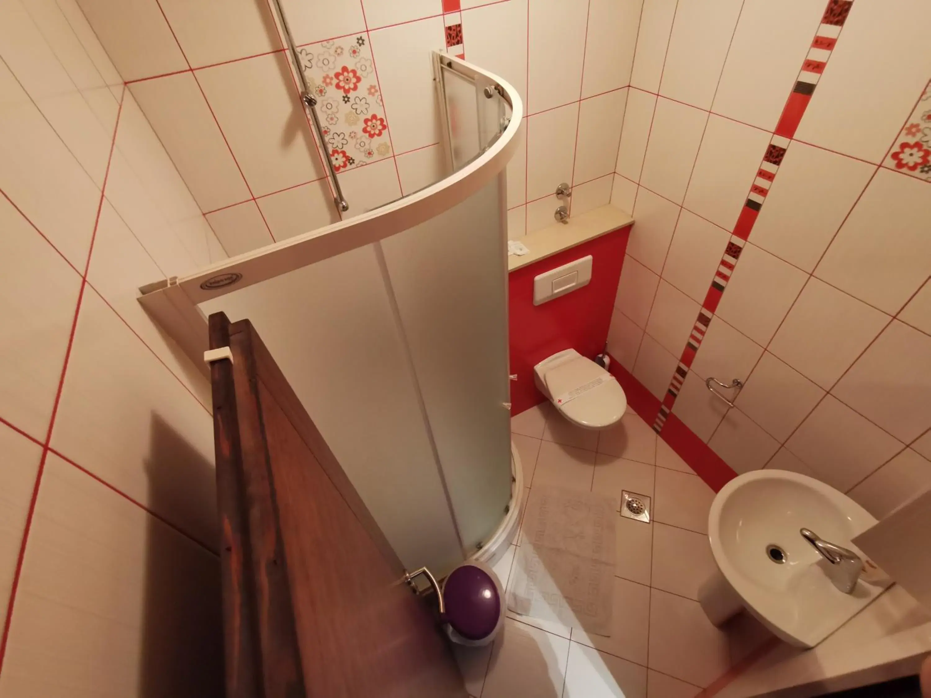 Triple Room with Balcony - single occupancy in Villa Salvia Triple Room with Balcony - single occupancy in Villa Salvia