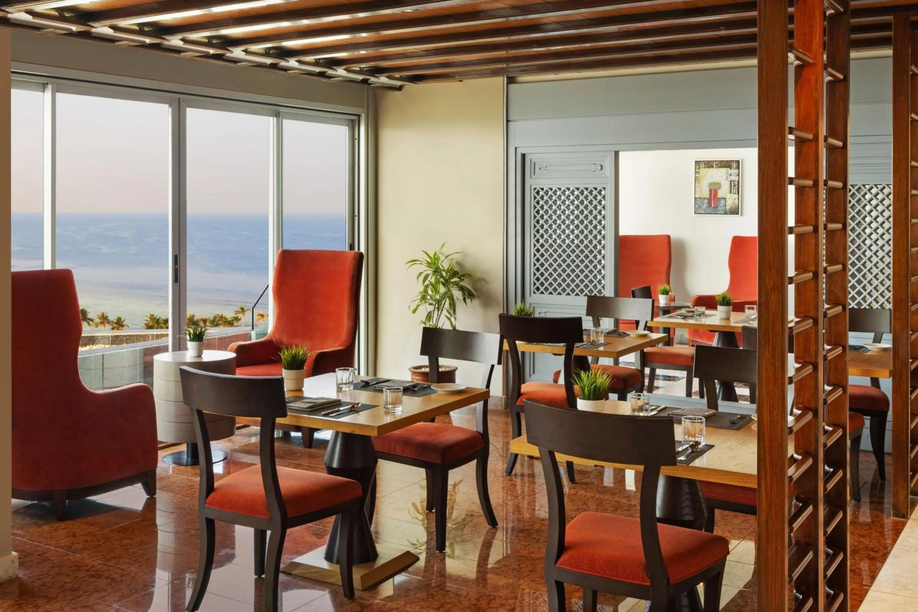 Lounge or bar in Sheraton Jeddah Hotel