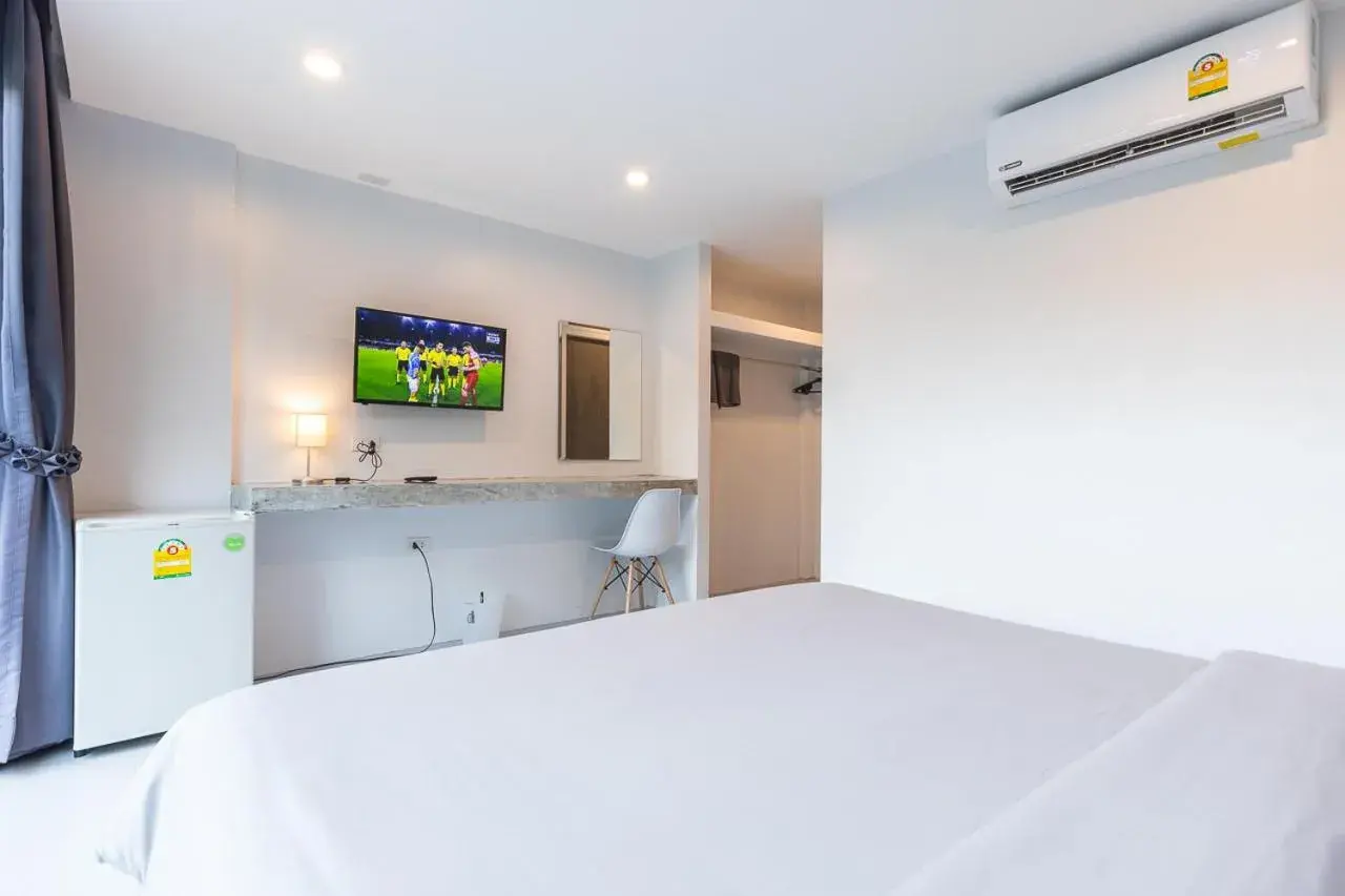 Bed in Minimal House Patong Bed in Minimal House Patong