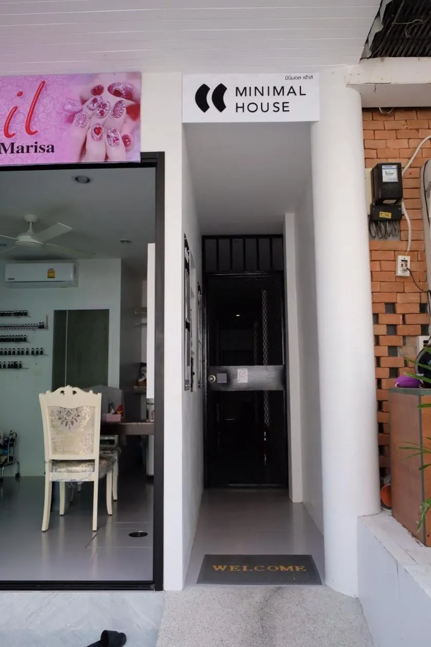 Facade/entrance in Minimal House Patong