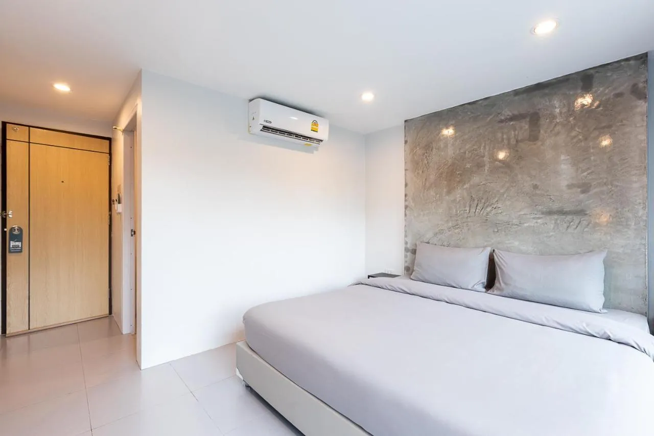 Bed in Minimal House Patong