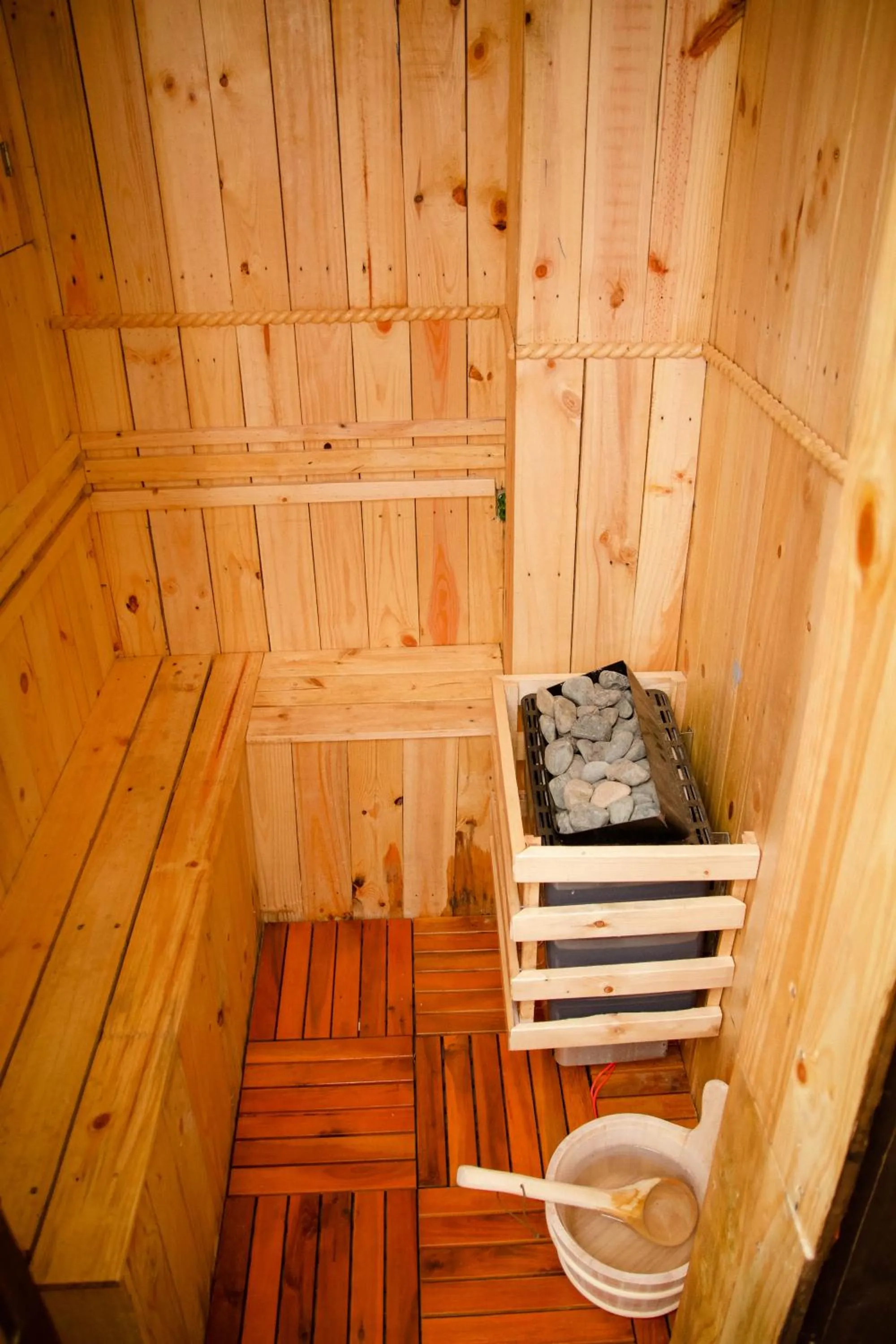 Sauna in Sai Gon 1979 Hotel