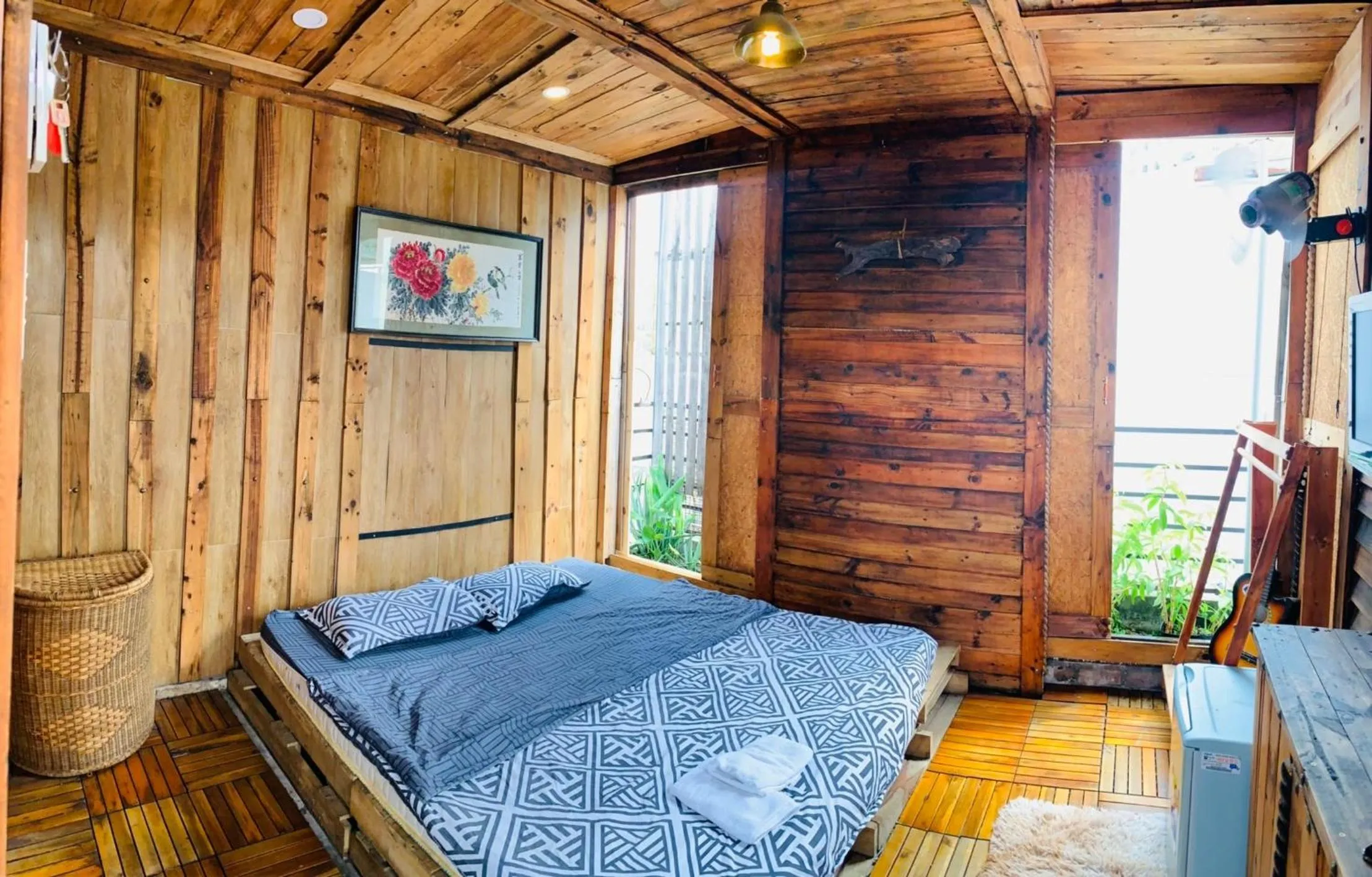 Bed in Sai Gon 1979 Hotel