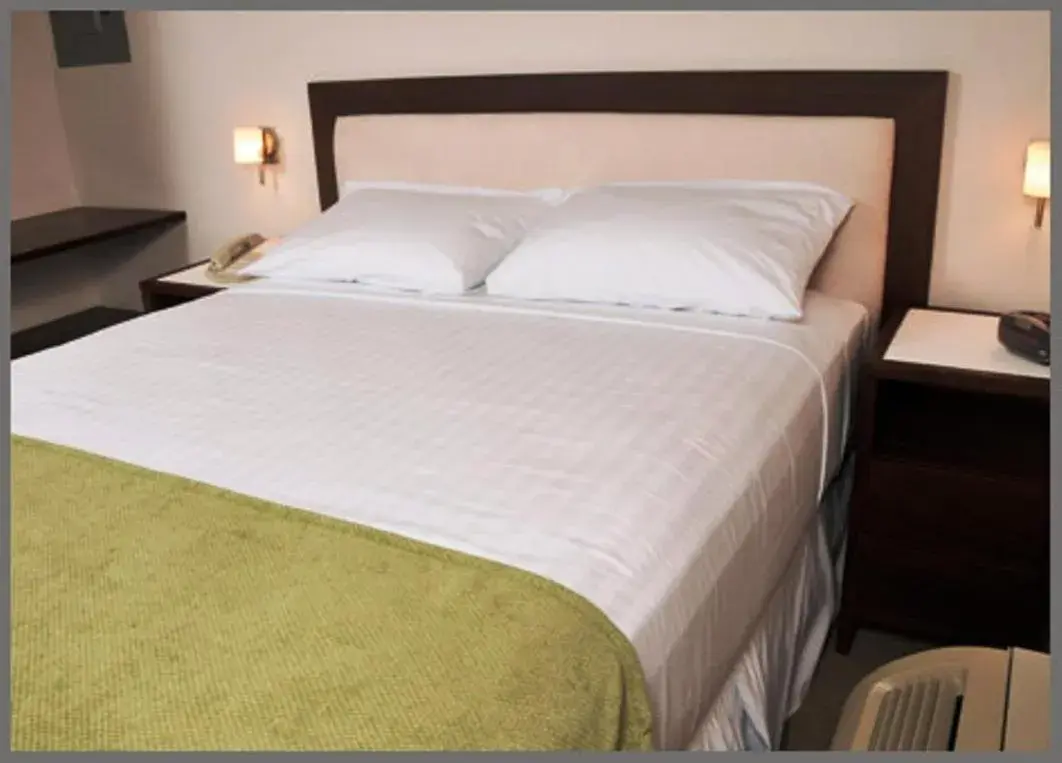 Queen Room in Hotel Hex Queen Room in Hotel Hex