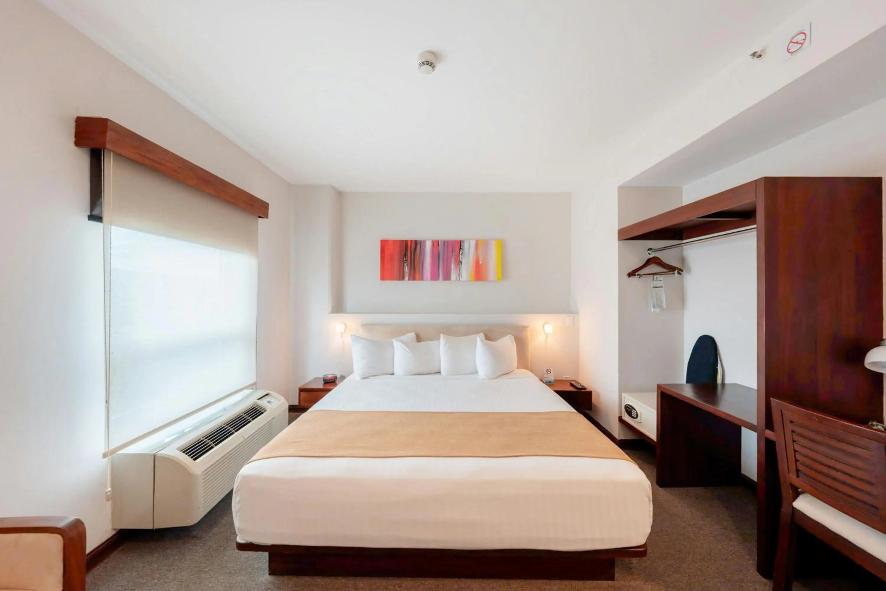 Photo of the whole room, Bed in City Express by Marriott Esteli