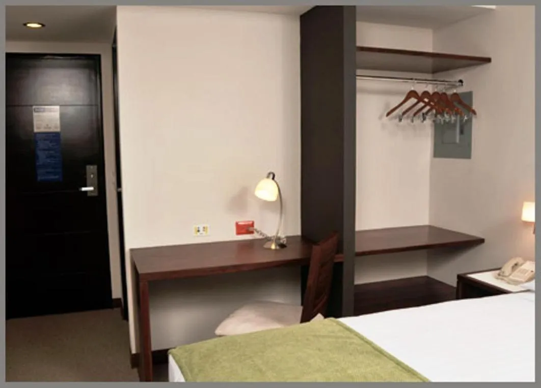 Photo of the whole room, Bed in Hotel Hex