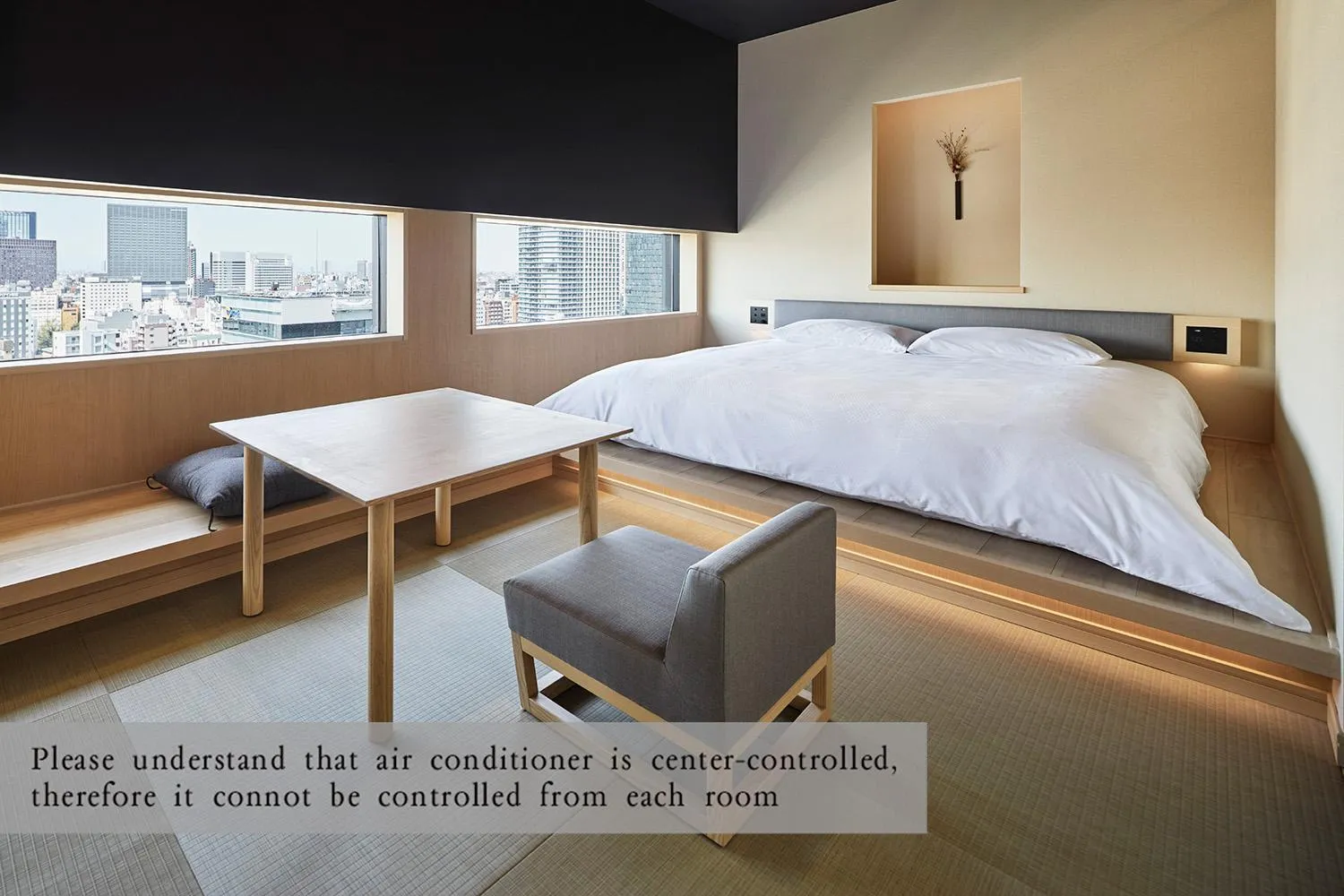 Bed in ONSEN RYOKAN YUEN SHINJUKU