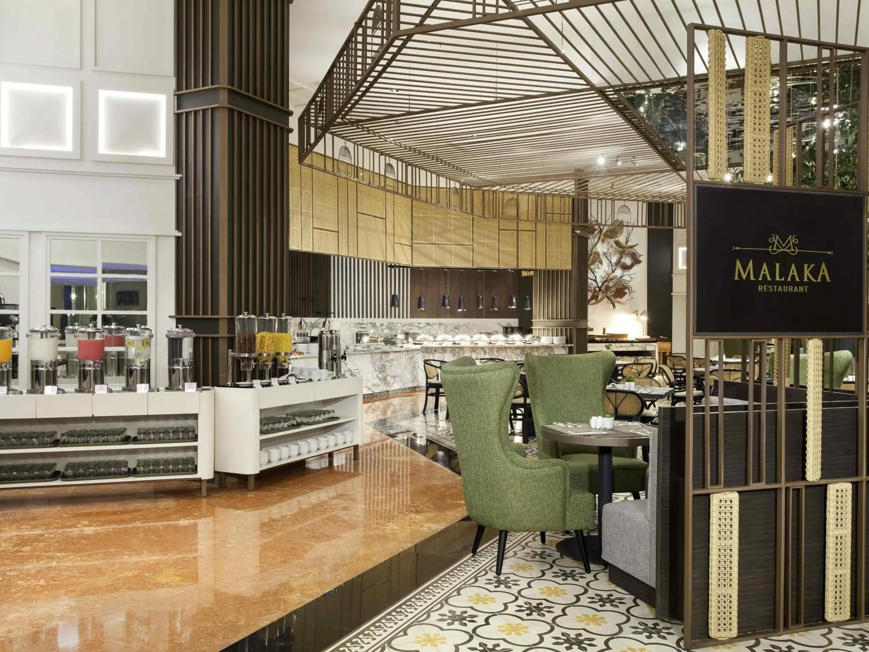 Restaurant/places to eat in Mercure Jakarta Batavia Restaurant/places to eat in Mercure Jakarta Batavia