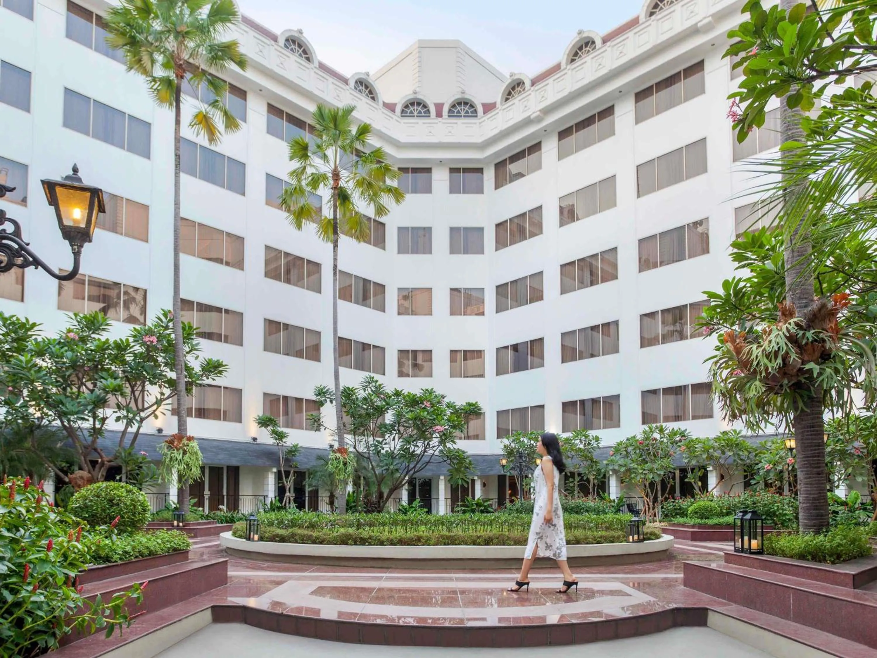 Bedroom in Mercure Jakarta Batavia