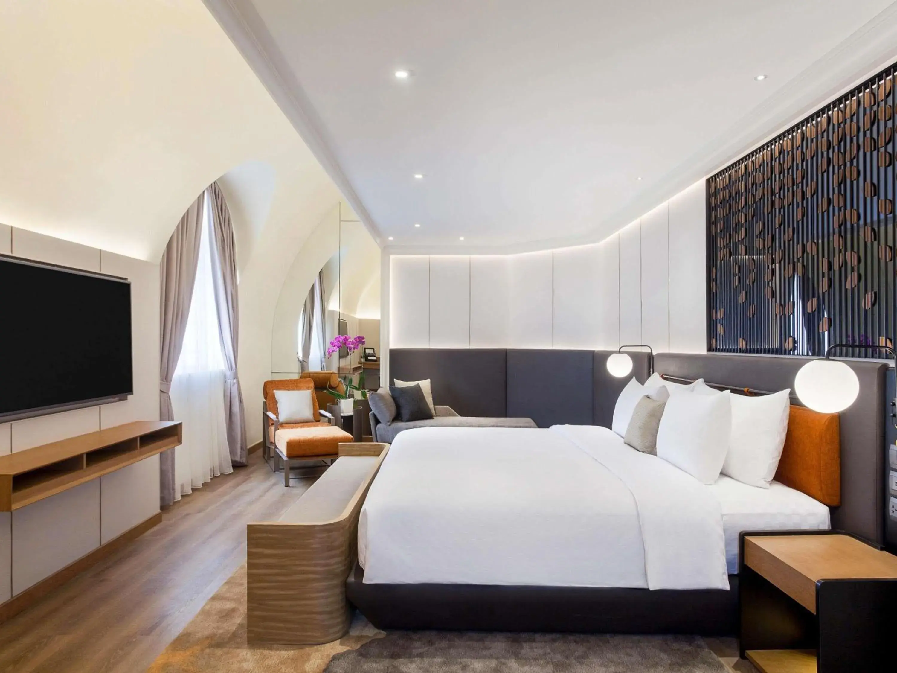 Bedroom in Mercure Jakarta Batavia Bedroom in Mercure Jakarta Batavia