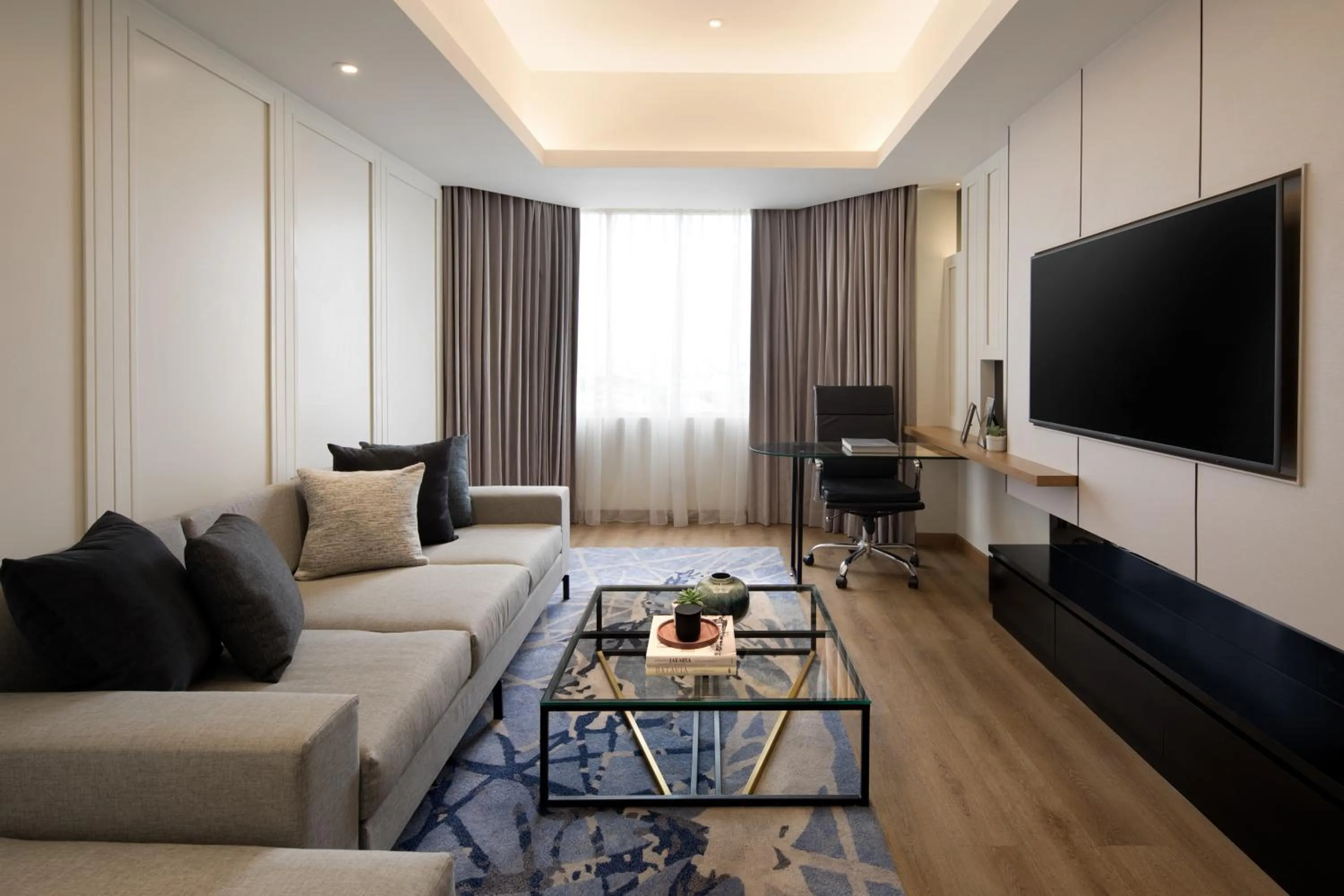 Living room in Mercure Jakarta Batavia