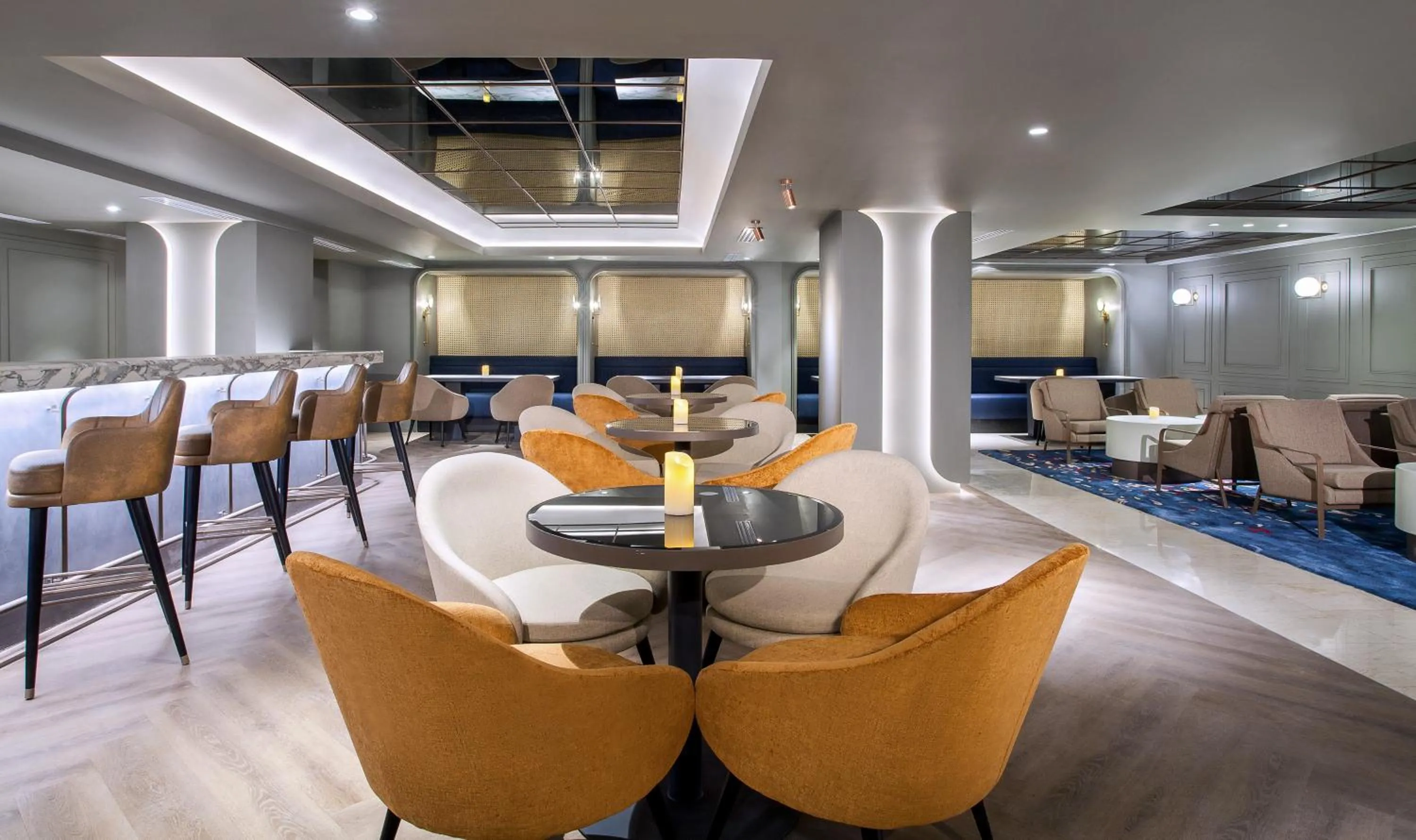 Night in Mercure Jakarta Batavia