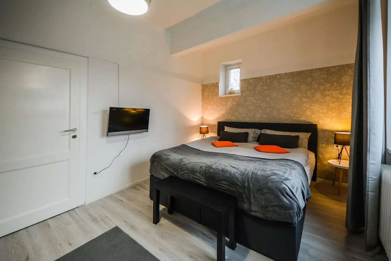 Bed in Kavon Apartments