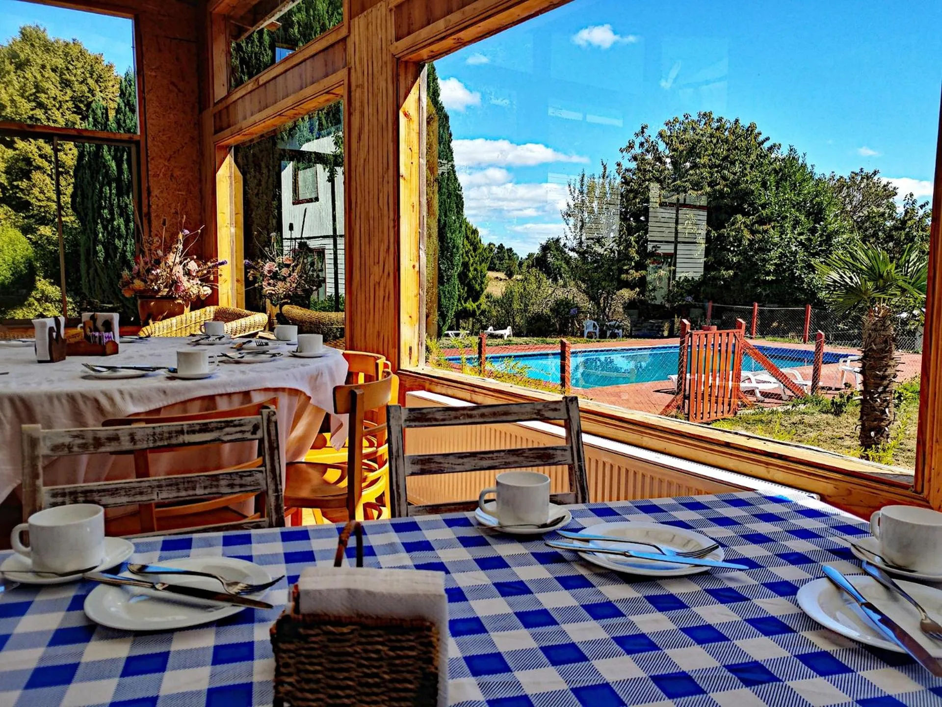 Restaurant/places to eat in Hotel Casa de la Oma