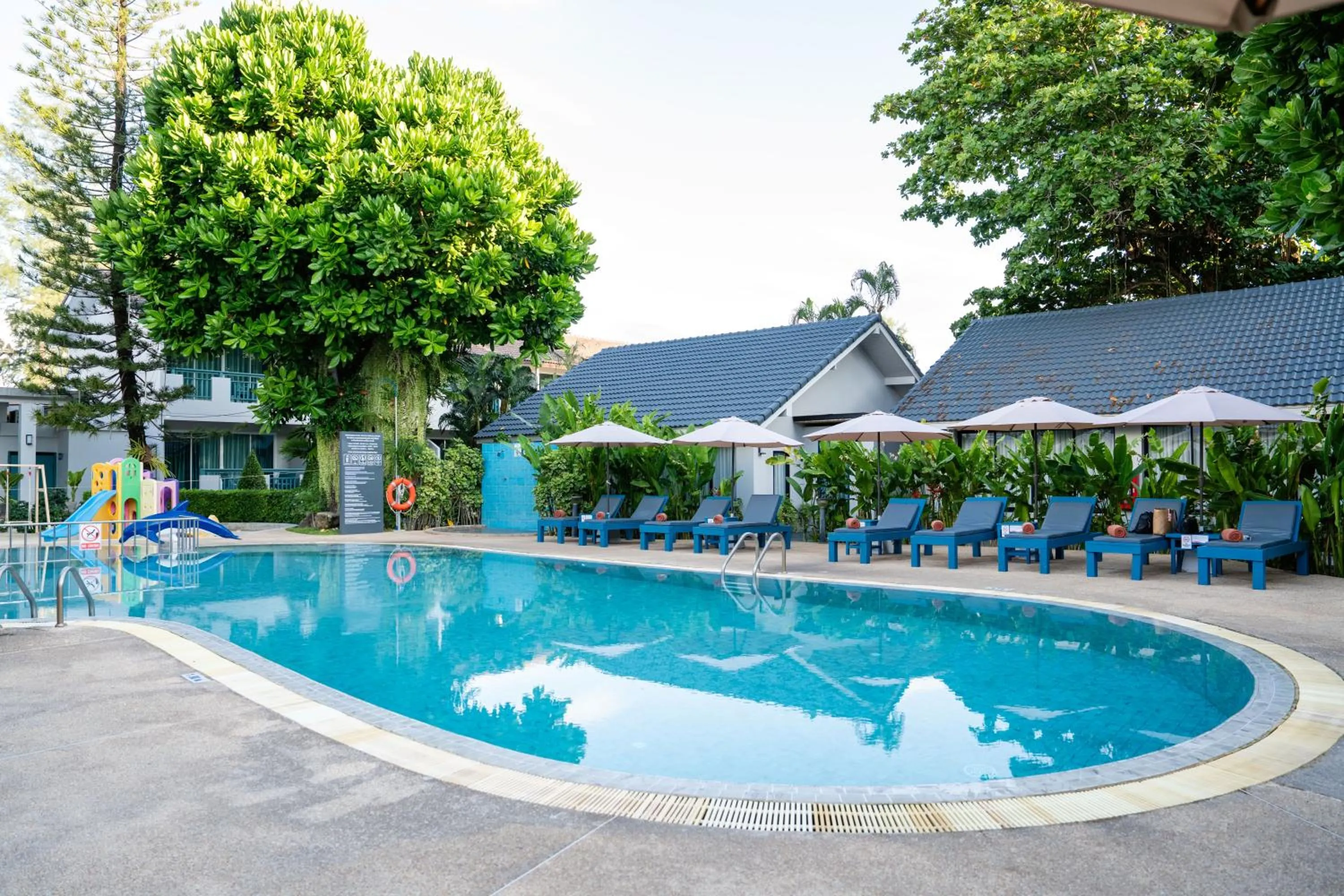 Swimming pool in Phuket Island View Resort - SHA Extra Plus