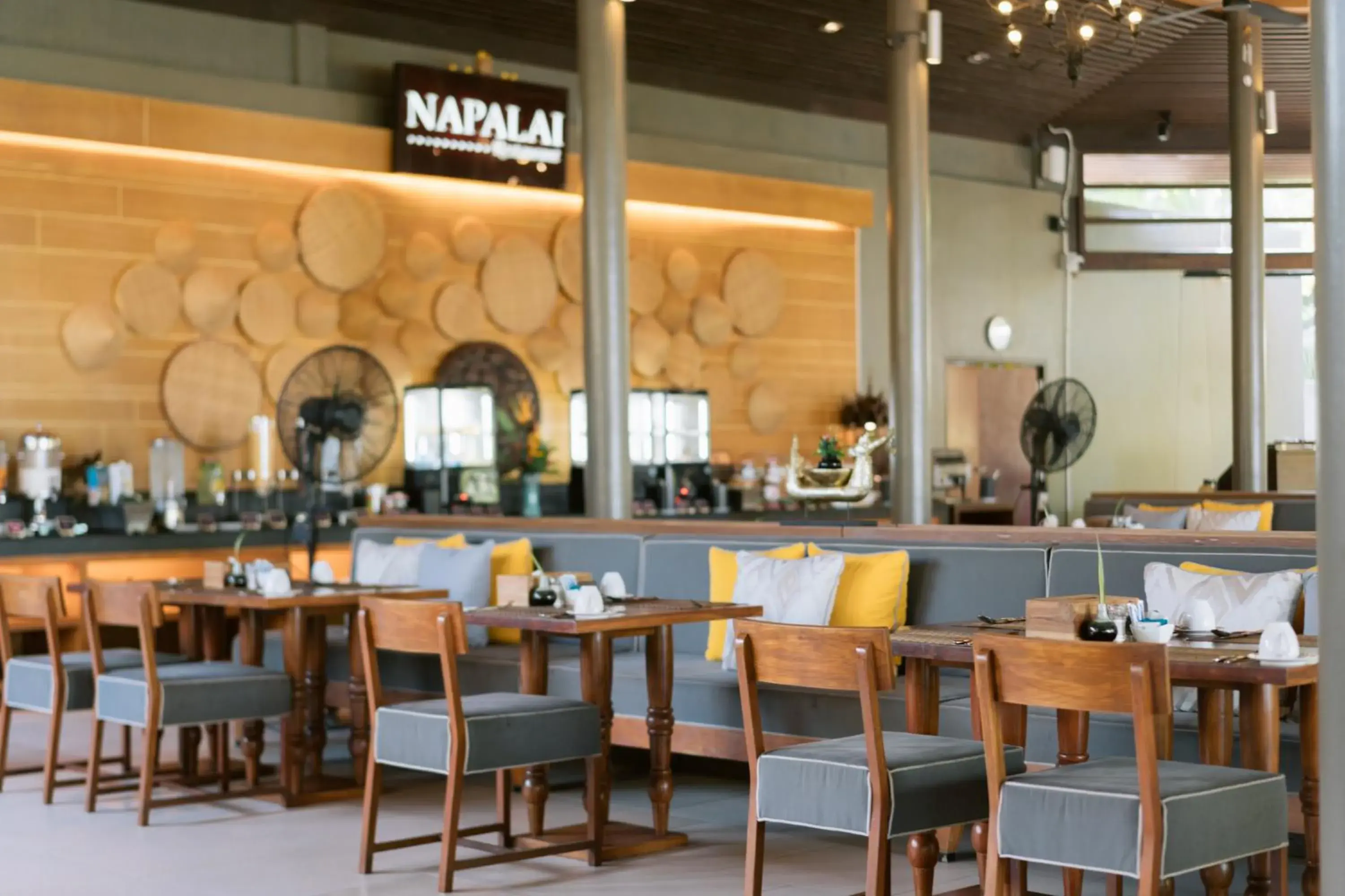 Restaurant/places to eat in Apsara Beachfront Resort & Villa - SHA Extra Plus Restaurant/places to eat in Apsara Beachfront Resort & Villa - SHA Extra Plus