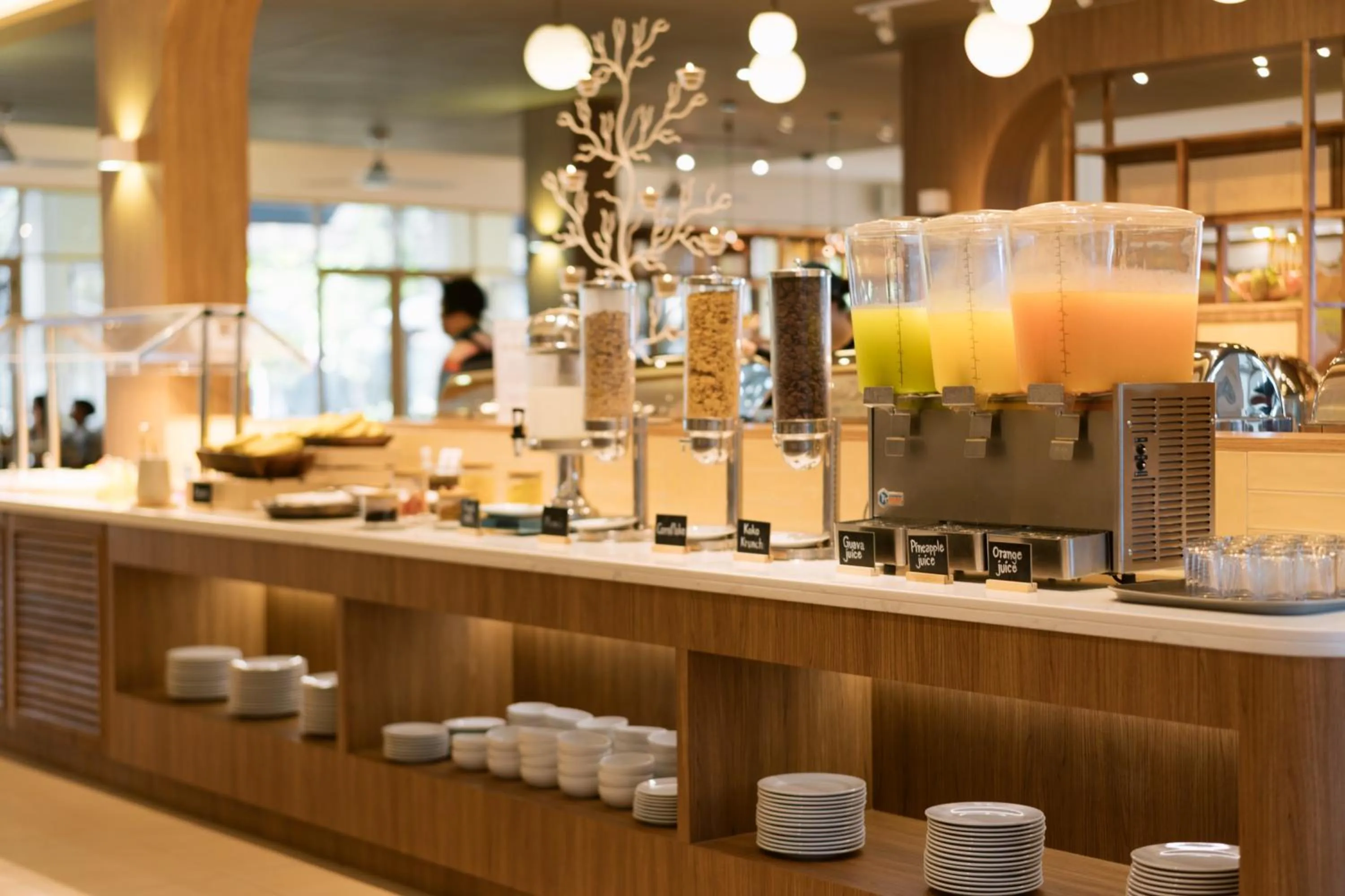 Restaurant/places to eat in Apsara Beachfront Resort & Villa