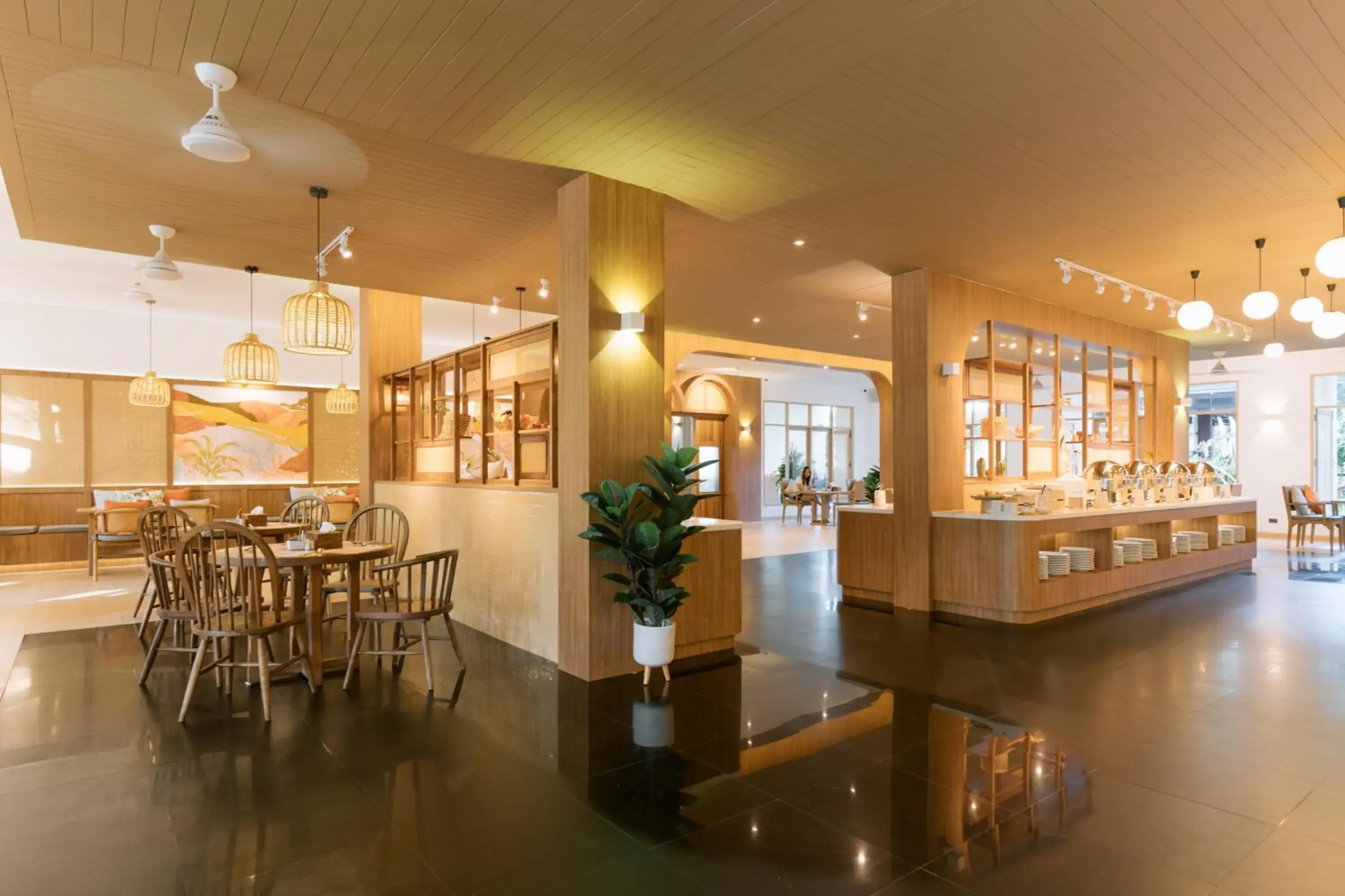 Restaurant/places to eat in Apsara Beachfront Resort & Villa - SHA Extra Plus Restaurant/places to eat in Apsara Beachfront Resort & Villa - SHA Extra Plus